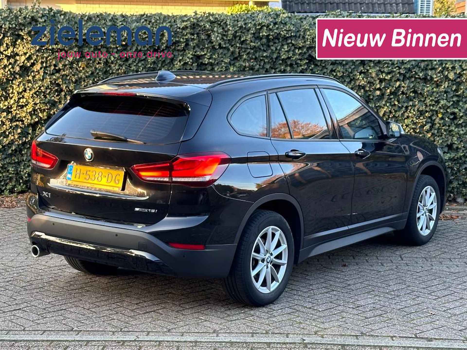 BMW X1 sDrive18i Executive Edition Automaat - Navi, Clima - 3/23