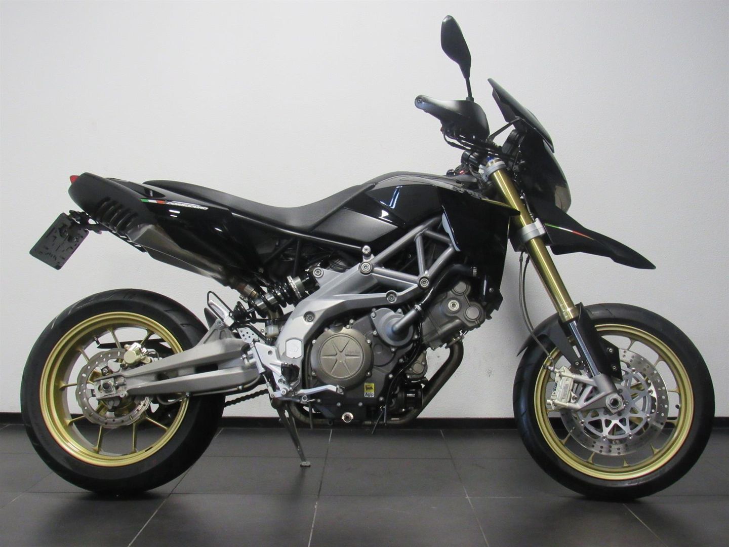 Aprilia DORSODURO SMV 750 - 2008