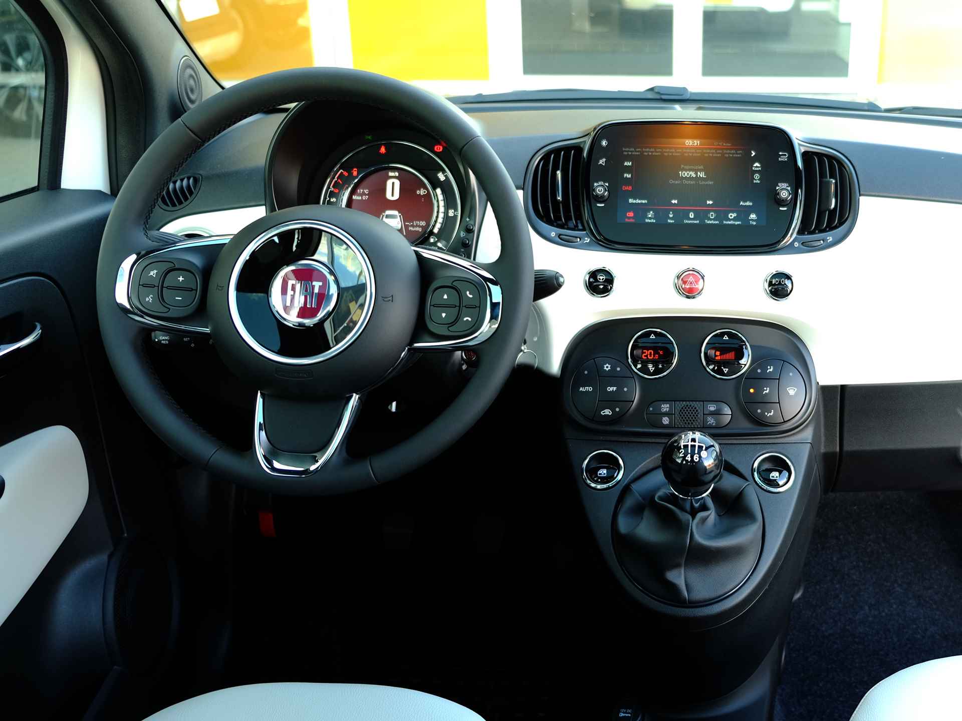 Fiat 500 1.0 Hybrid 70pk Dolcevita | Cruise control | CarPlay & Android Auto | Parkeersensoren achter - 3/19