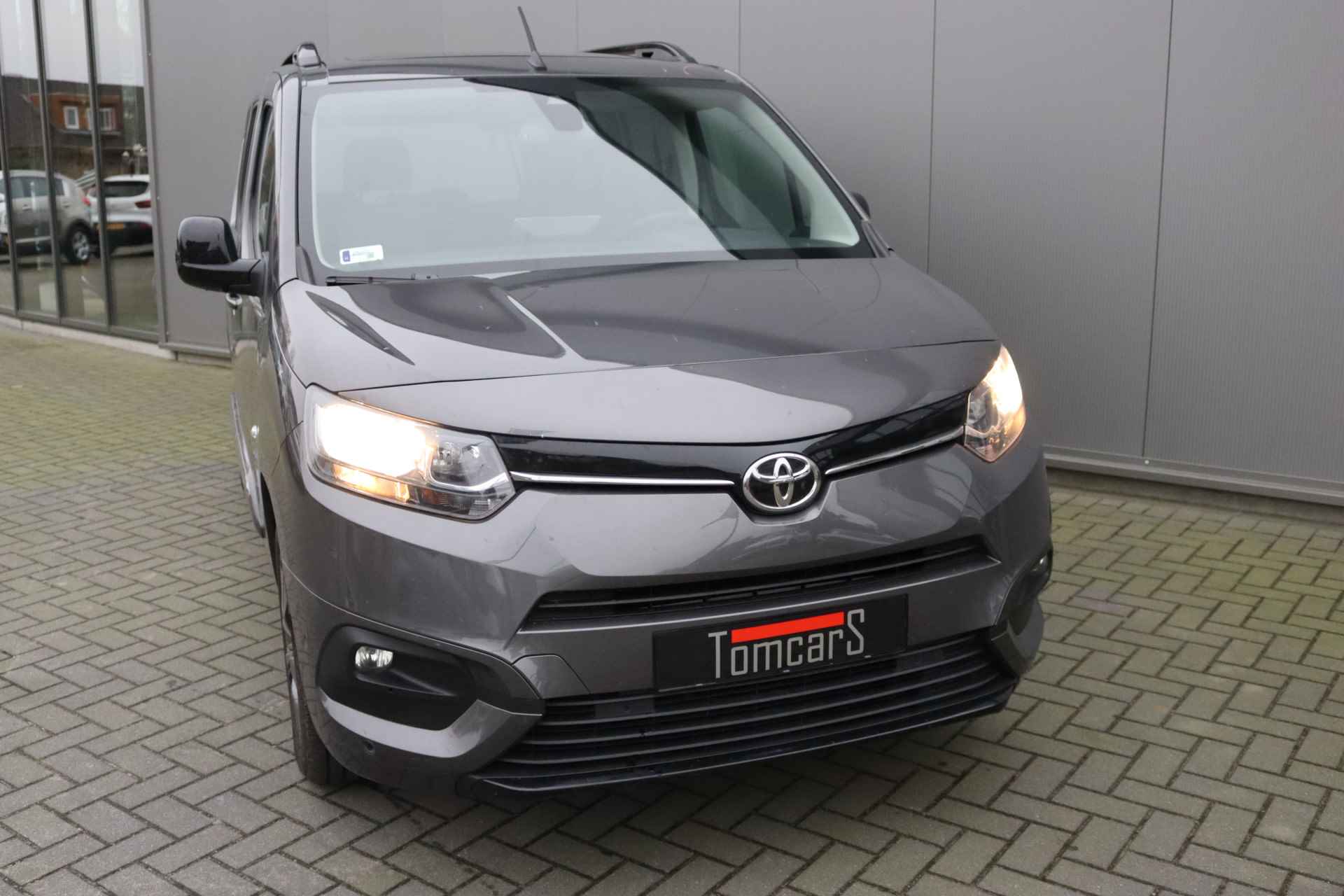 Toyota PROACE CITY 1.2 Turbo Dynamic Panoramadak/Trekhaak/Navigatie/Adaptive Cruise-Control - 9/32