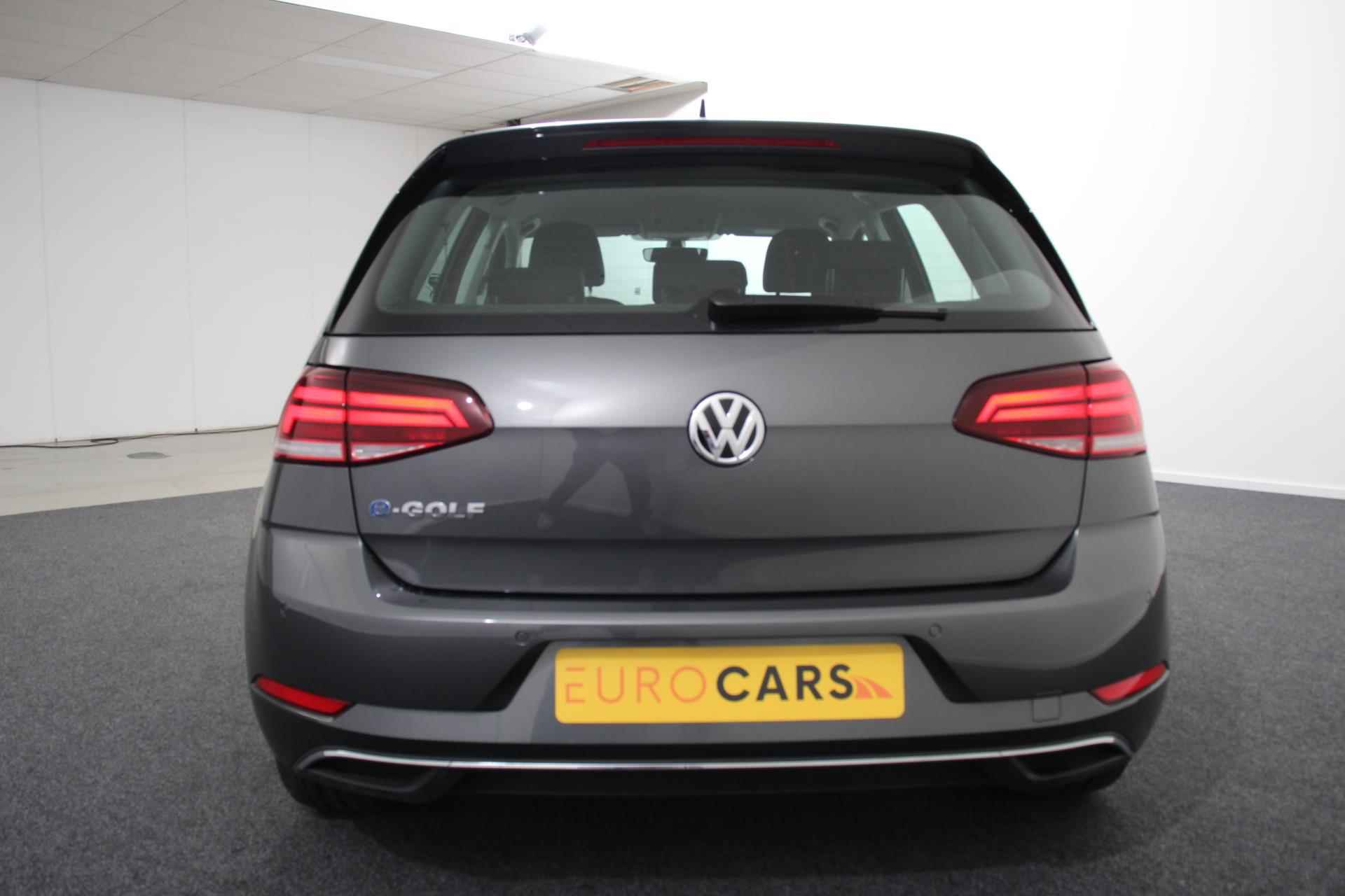 Volkswagen e-Golf e-Golf | Navigatie | Climate Control | Digitale cockpit | Bluetooth | Cruise control adaptive | Camera | LMV 17" - 26/30