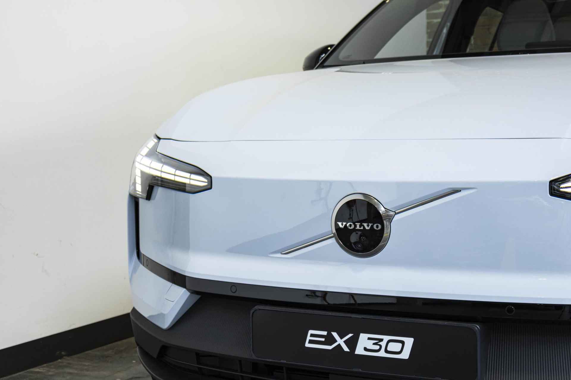Volvo EX30 Twin Motor Performance Ultra 69 kWh | Panoramadak | 360º camera | Elektr. verstelbare voorstoelen | Harman Kardon Soundbar - 16/41