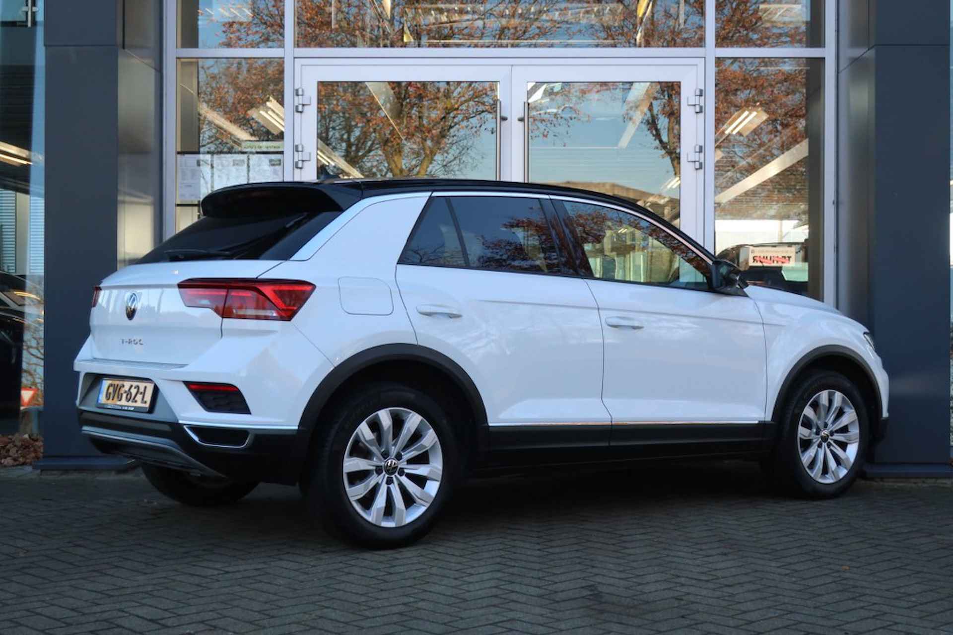 VOLKSWAGEN T-roc 1.5 TSI SPORT, Apple Carplay/ Android Auto, Navi, Clima, etc. - 4/31