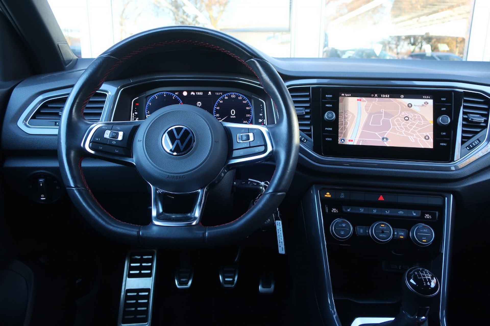 VOLKSWAGEN T-roc 1.5 TSI SPORT, Apple Carplay/ Android Auto, Navi, Clima, etc. - 21/31