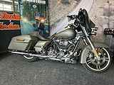 Harley-Davidson FLHX STREET GLIDE