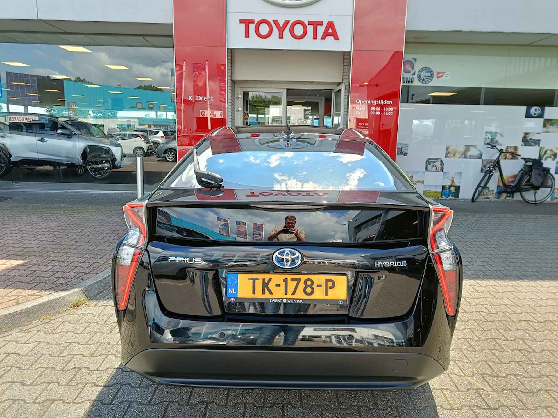 Toyota Prius 1.8 Hybrid Executive | Navi | Sensoren v/a | JBL Sound - 7/41