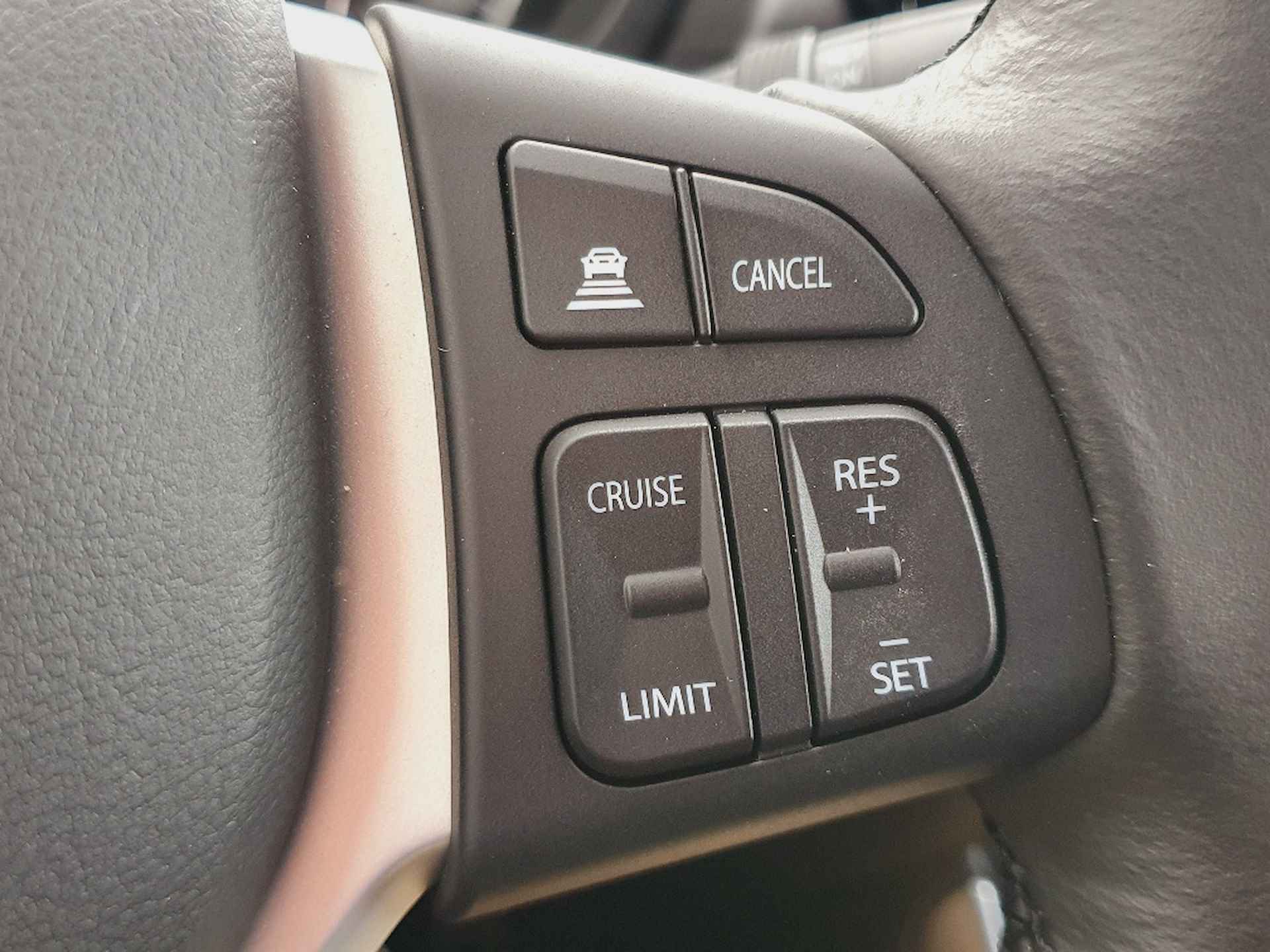 Suzuki S-Cross 1.4 Boosterjet Select Smart Hybrid Navigatie ( via Carplay/Android auto ), Climate Control, Adaptive Cruisecontrol, 17"Lm, - 13/23