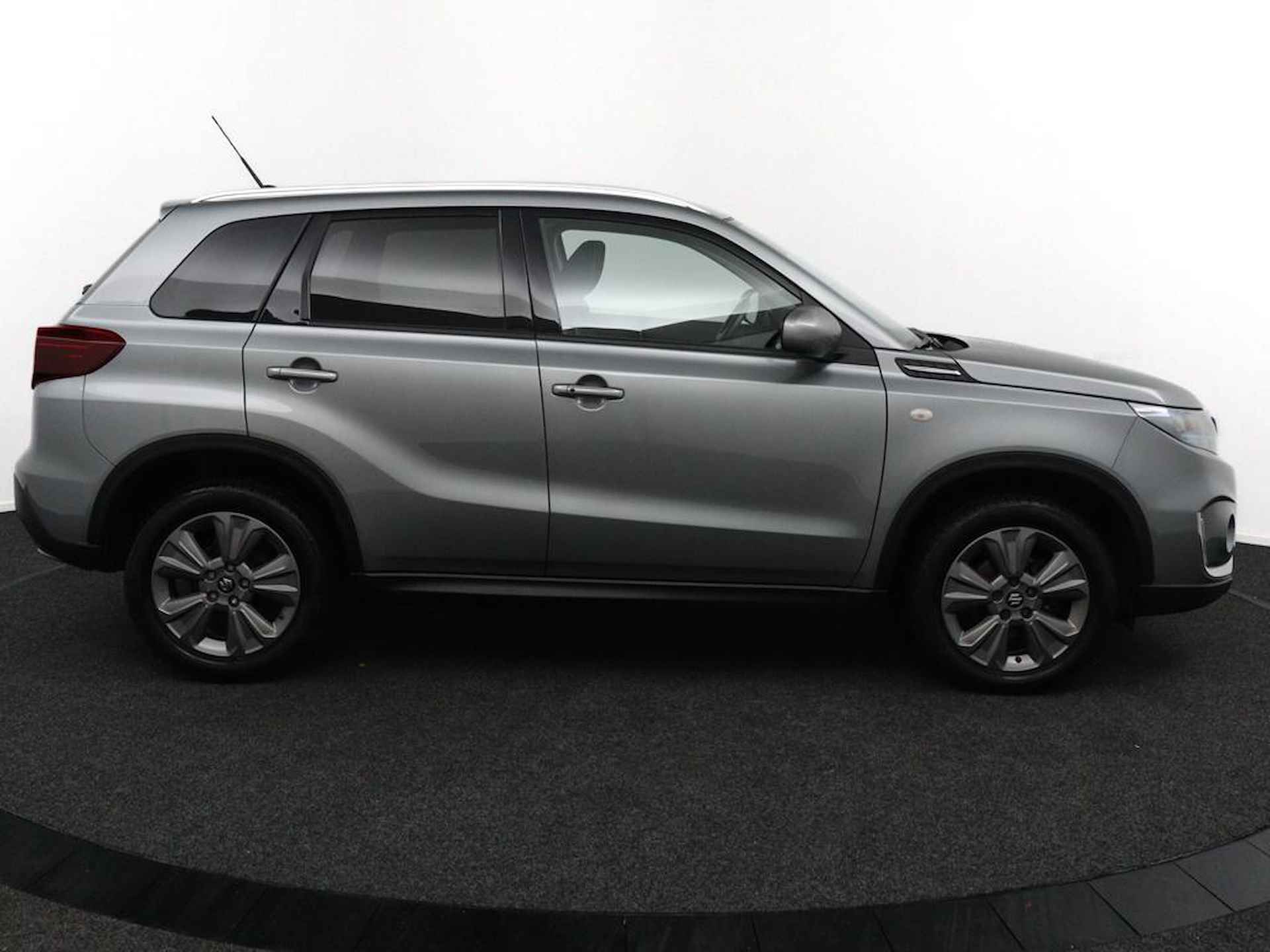 Suzuki Vitara 1.4 Boosterjet Select Smart Hybrid Automaat | Automaat | Keyless Entry | Adaptieve Cruise Control | Dealer Onderhouden | Privacy Glas | - 7/45