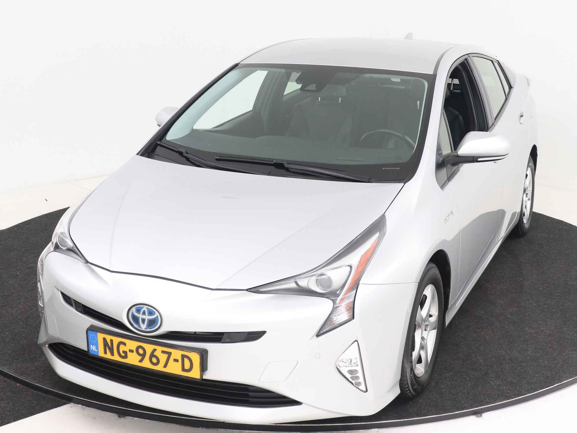 Toyota Prius 1.8 Executive | Navigatie | Climate Control | Cruise Control Adaptief | Head up Display | Parkeer Ass. | Stoelverwarming | - 27/47