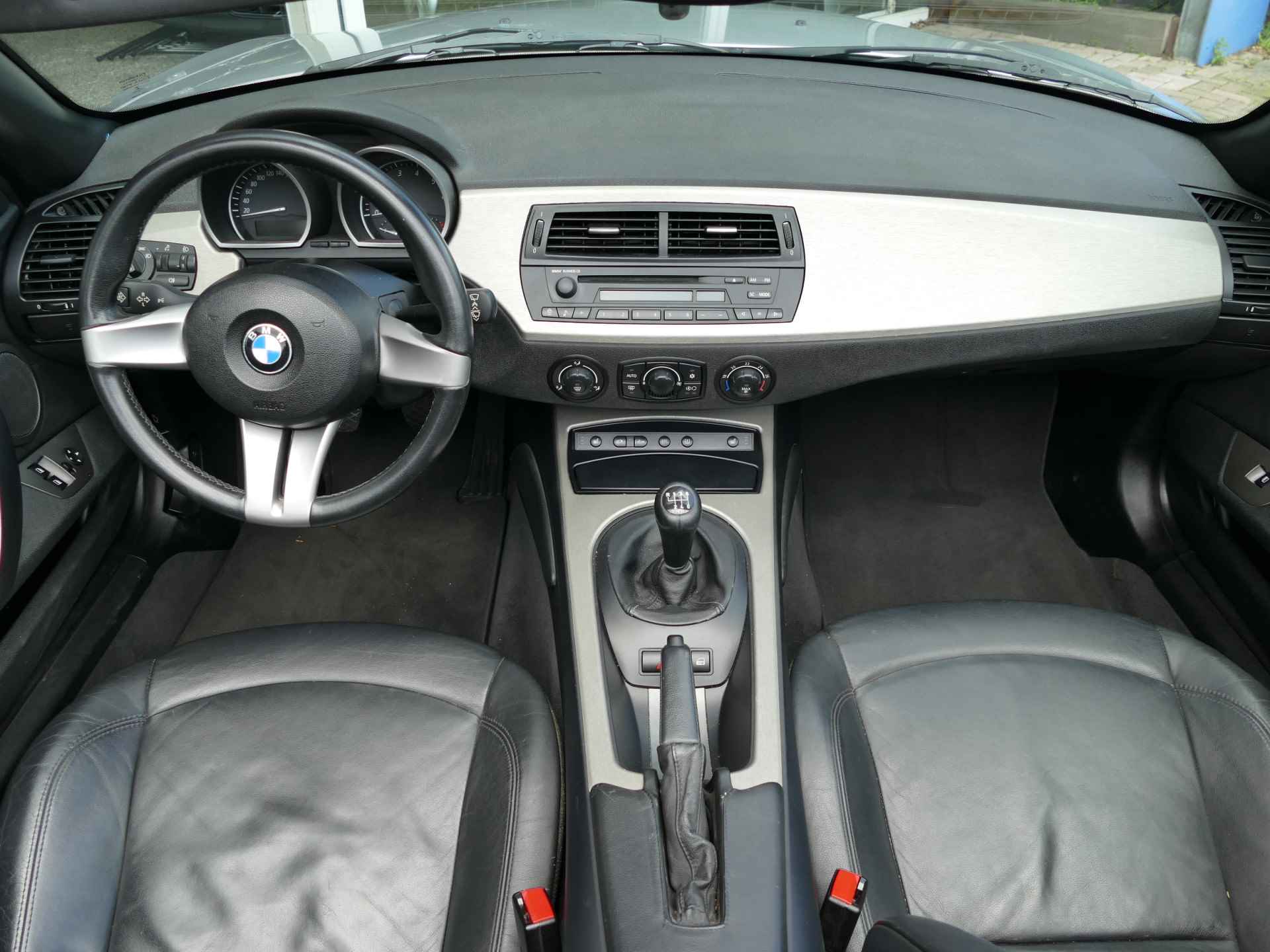 BMW Z4 Roadster 2.0i | leer | stoelverwarming | elektrisch dak | hardtop - 19/37