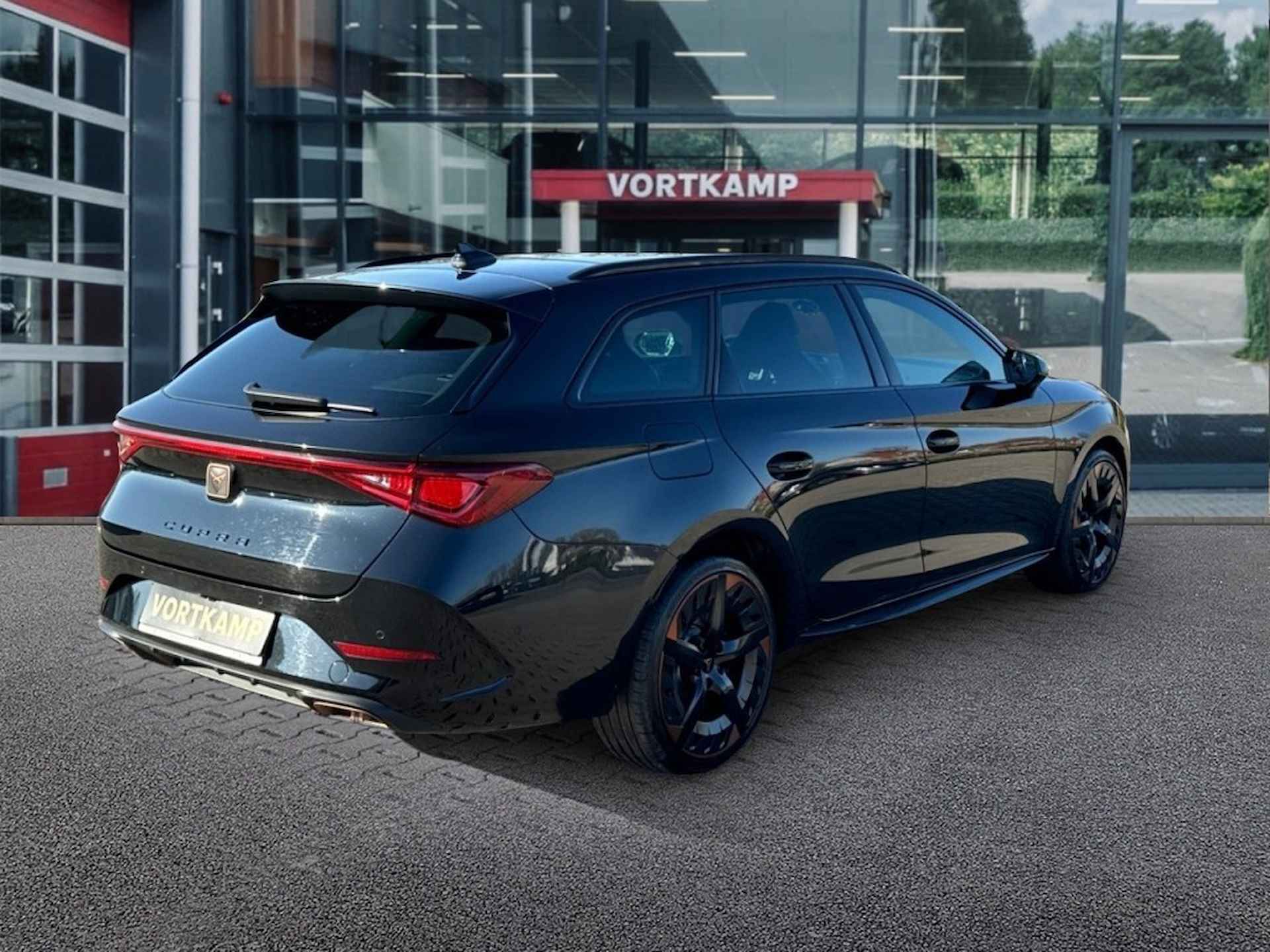 CUPRA Leon Sportstourer 1.4 TSI DSG E-HYBRID PANO-DAK/CAMERA/LEDER/MEMORY/NAVI/ACC/CARPL - 5/25