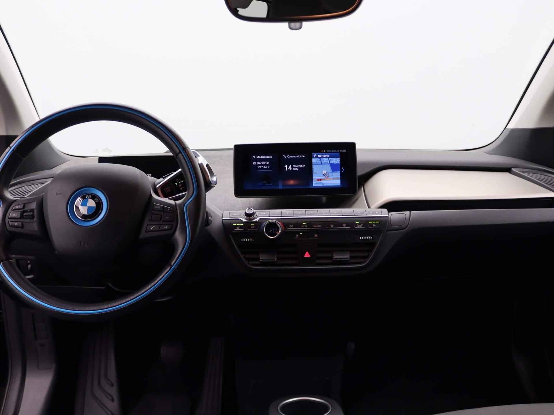 BMW i3 S 120AH | Executive Edition | Navigatiesysteem Professional | Warmtepomp | 20" - 25/32