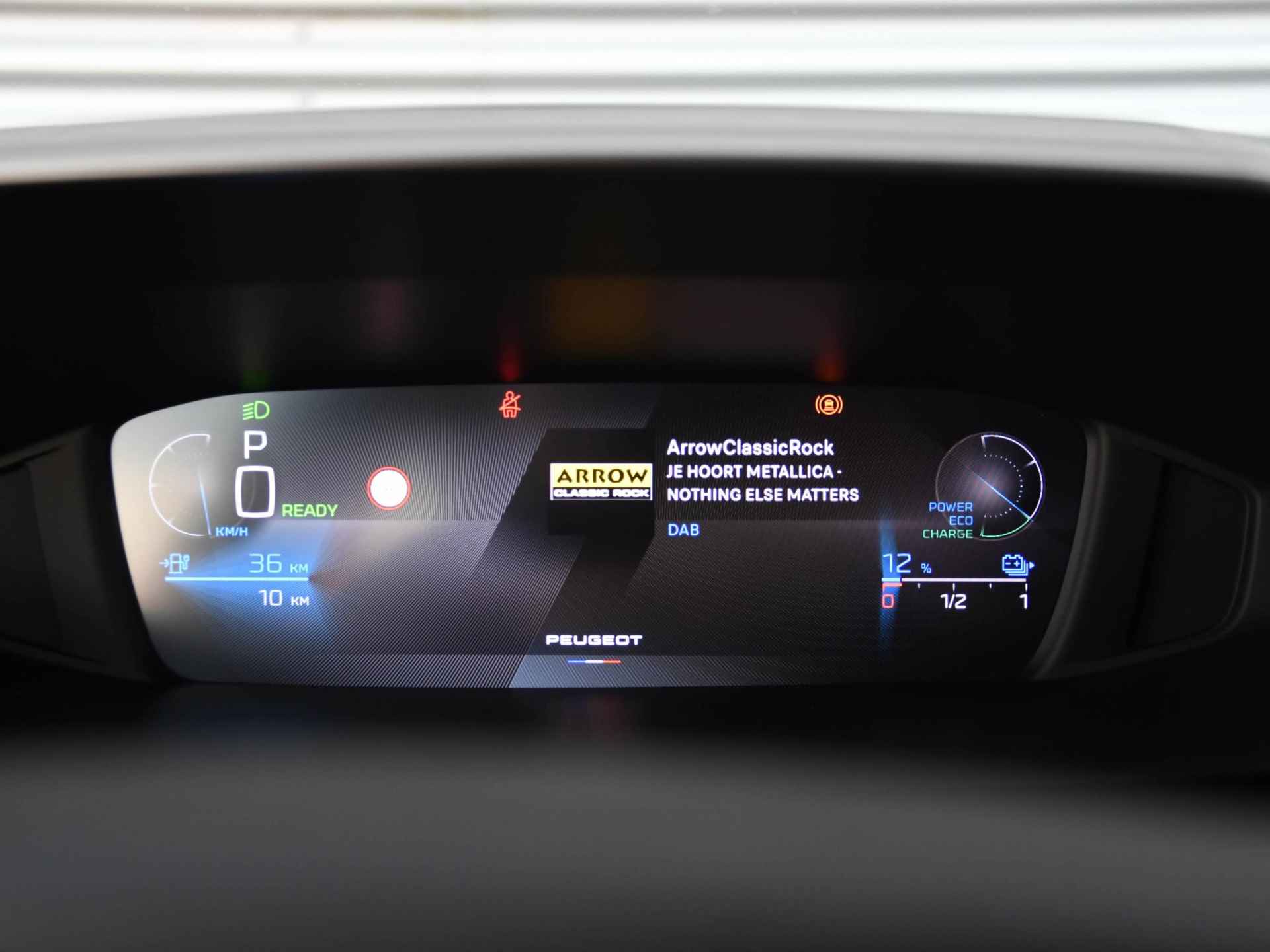 Peugeot e-308 SW Style EV 54kWh 156pk Automaat DIGITAAL INSTRUMENTENPANEEL | DAB | LANE ASSIST | APPLE CARPLAY | ADAP. CRUISE | PDC - 13/27