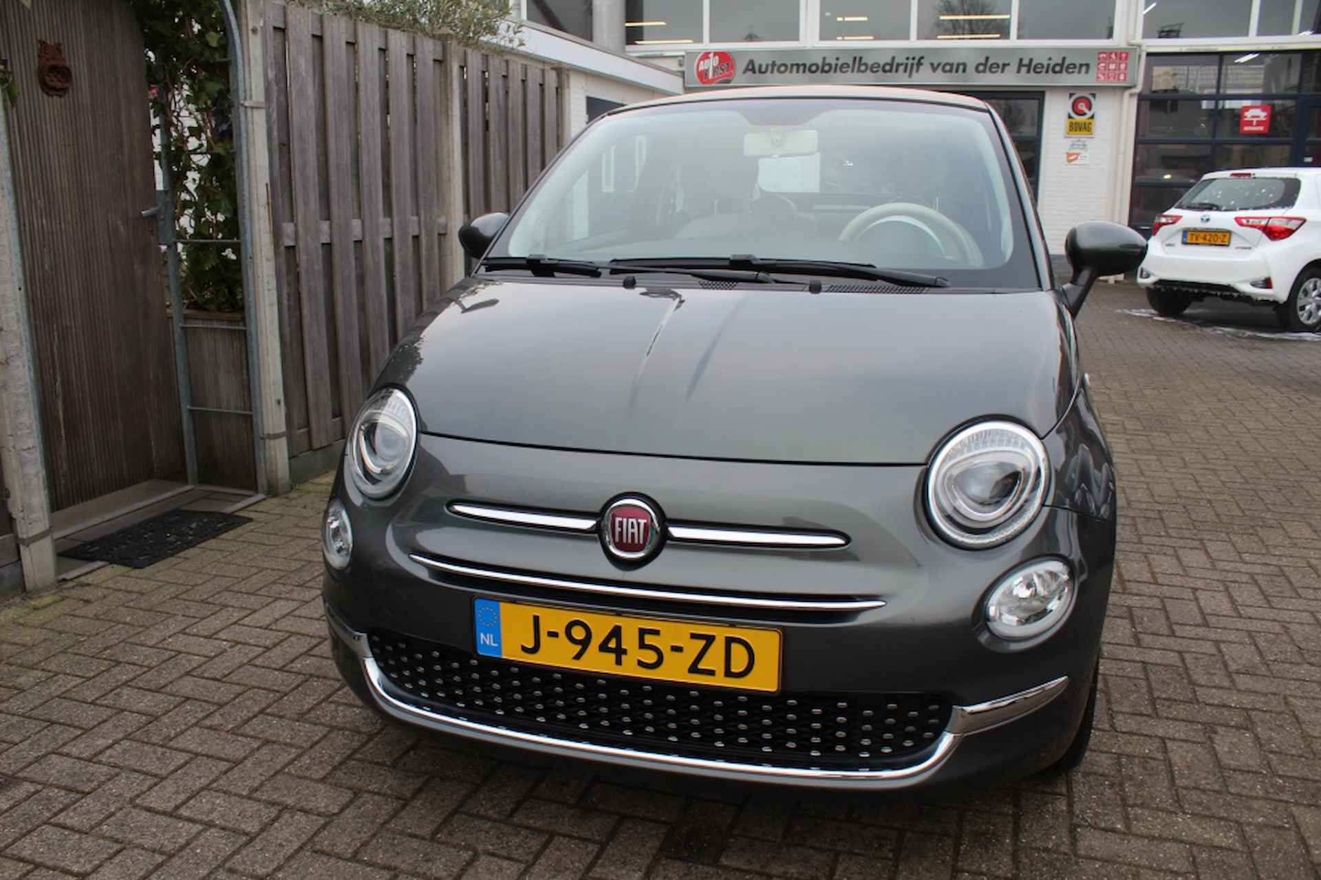 Fiat 500 C 1.0 Hybride Lounge Carplay - 8/22