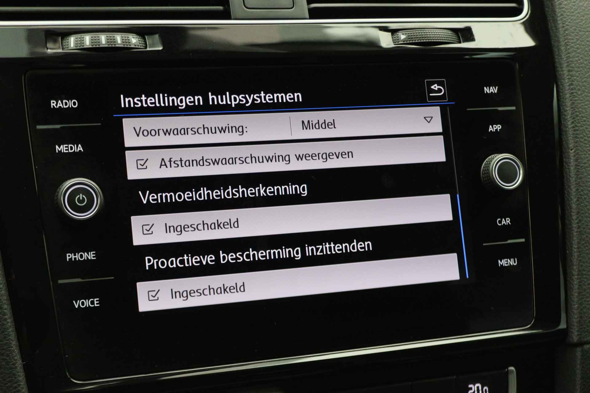 Volkswagen GOLF Variant 1.5 TSI Highline Climate, ACC, Navigatie, Bluetooth, PDC, Trekhaak, 17'' - 42/46