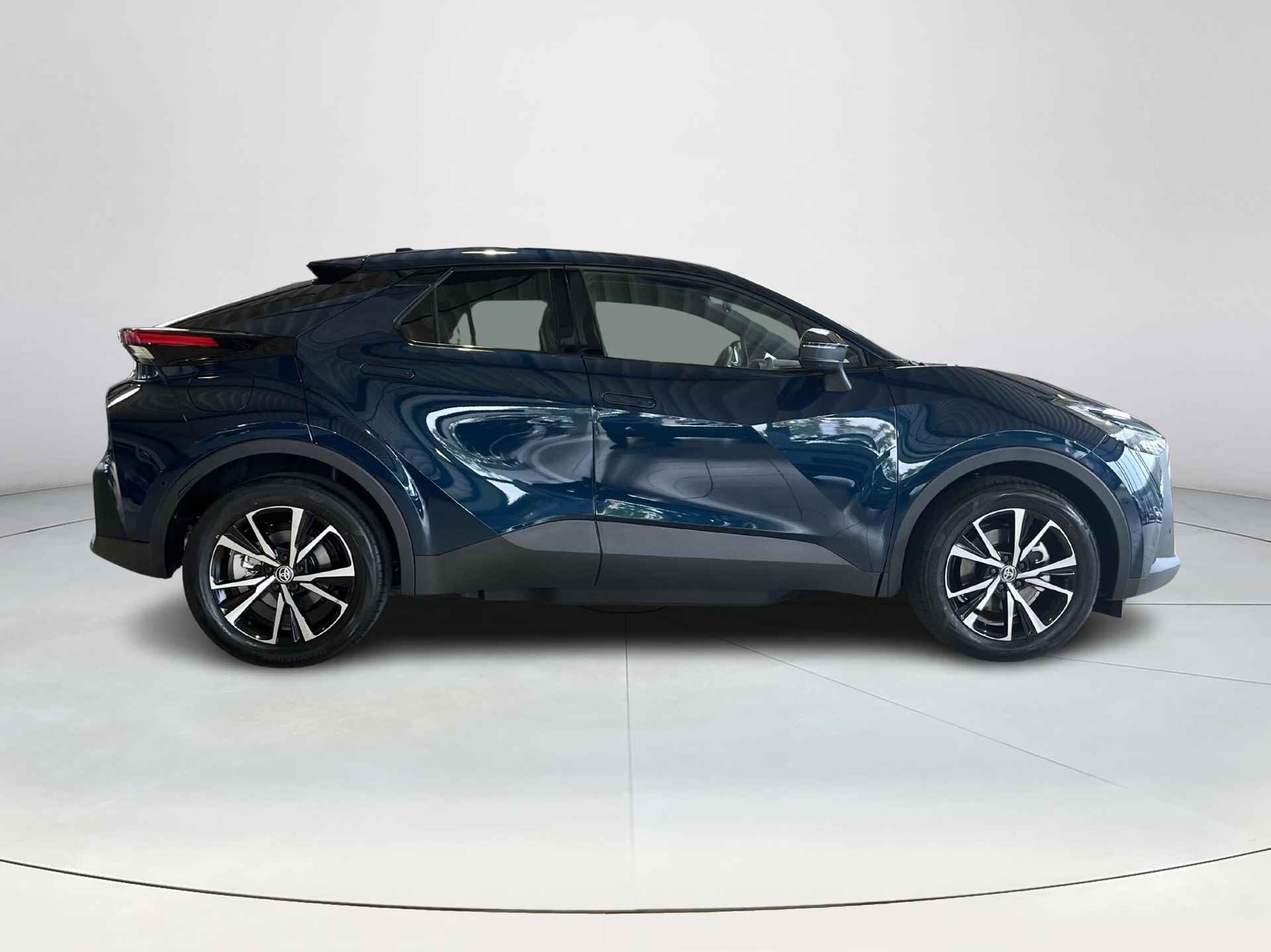 Toyota C-HR 2.0 Plug-in Hybrid 220 First Edition | Nieuw te bestellen | - 7/28