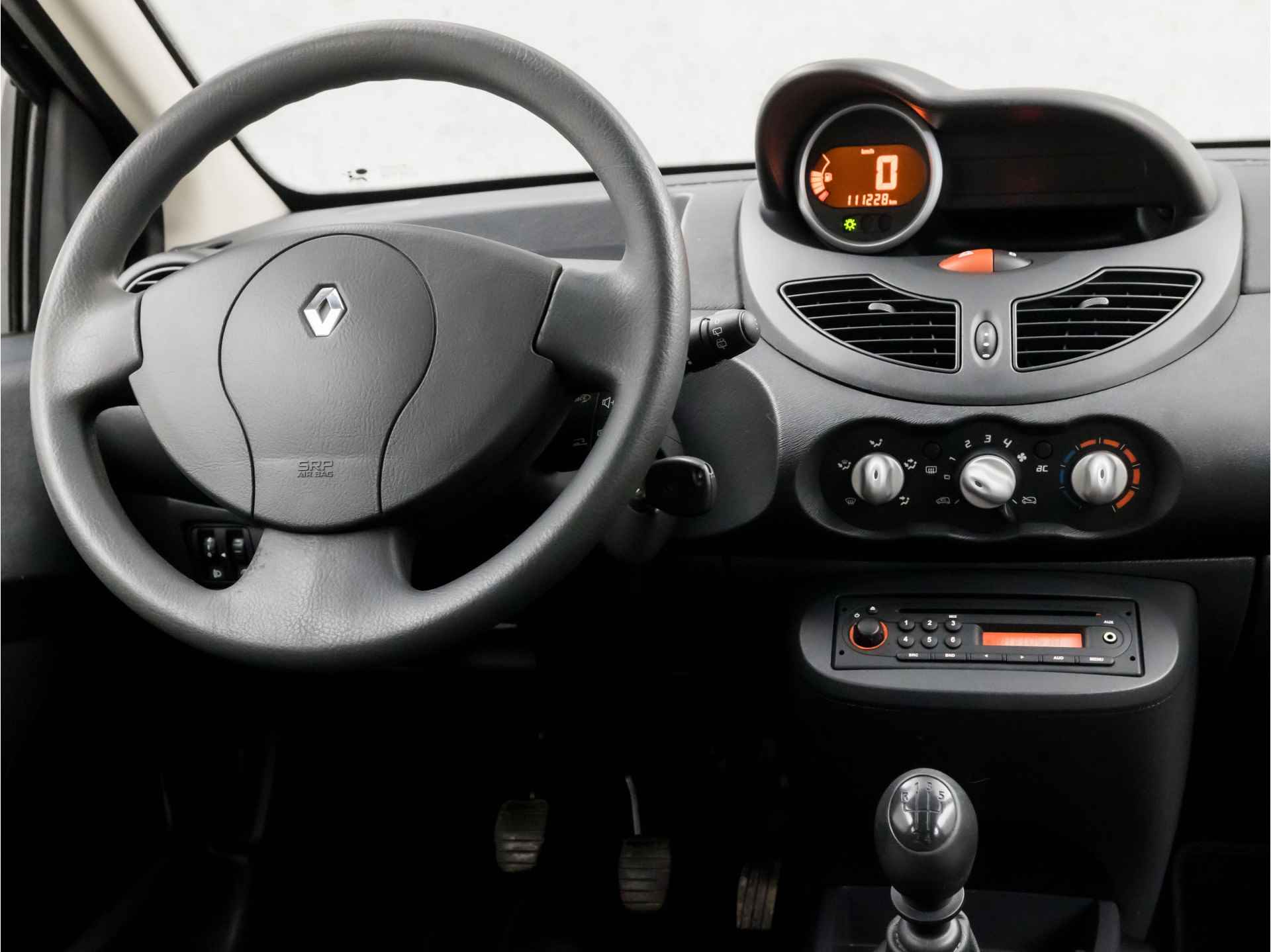 Renault Twingo 1.2-16V Authentique (RADIO, NAP, AIRCO, ARMSTEUN, SPORTSTOELEN, ELEK RAMEN, LM VELGEN, NIEUWE APK, NIEUWSTAAT) - 7/25