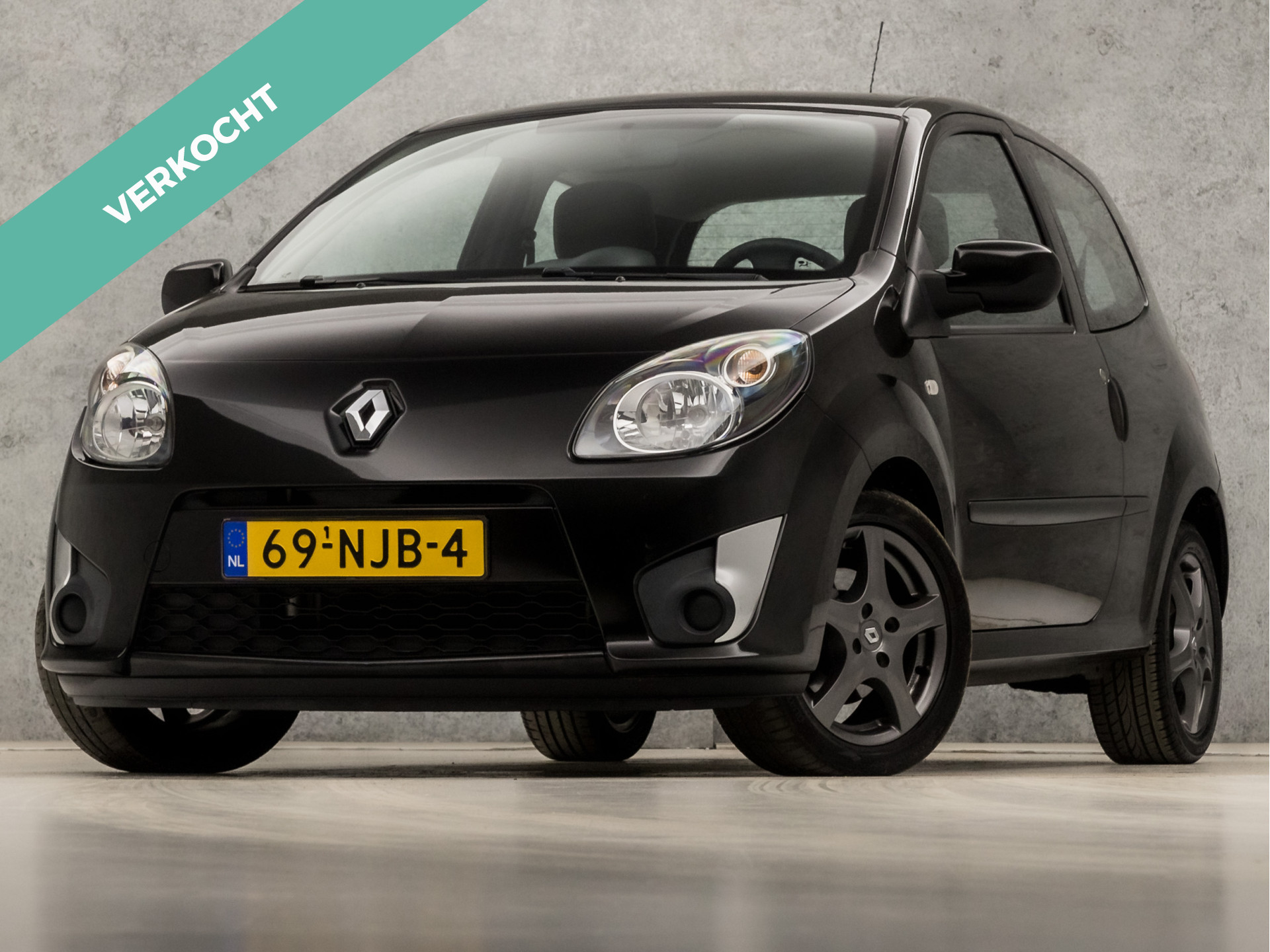 Renault Twingo 1.2-16V Authentique (RADIO, NAP, AIRCO, ARMSTEUN, SPORTSTOELEN, ELEK RAMEN, LM VELGEN, NIEUWE APK, NIEUWSTAAT)