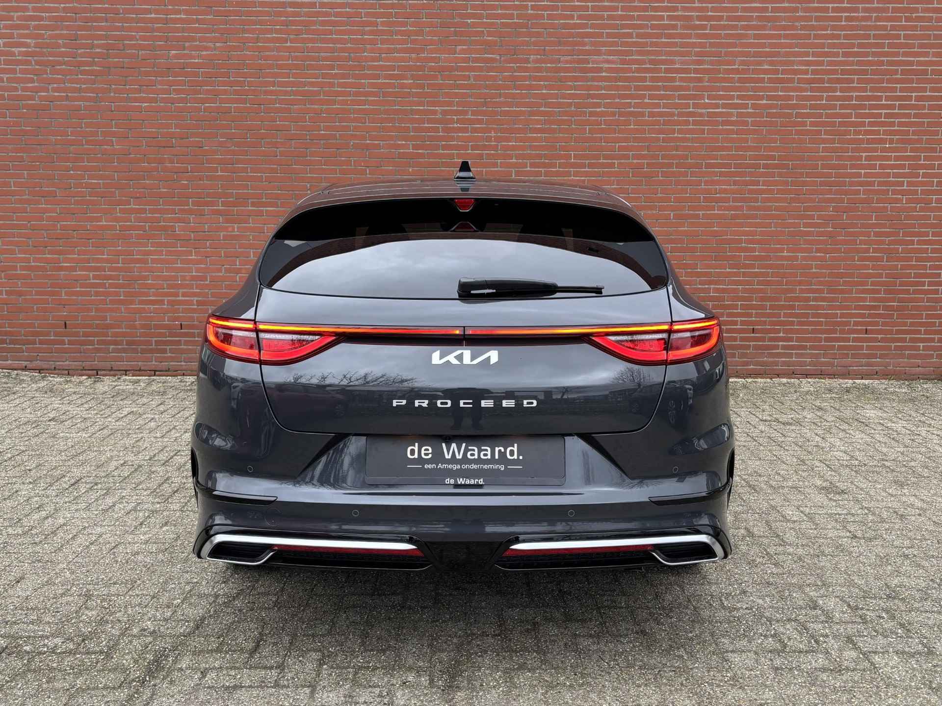 Kia ProCeed 1.5 T-GDi GT-PlusLine | Panorama schuif/kanteldak | Suede bekleding | Stoel- en stuurverwarming | JBL premium sound system - 18/35