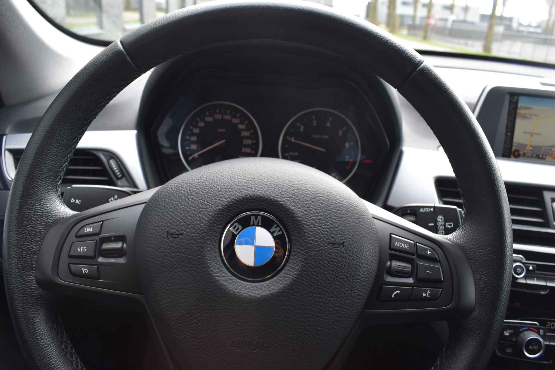 BMW X1 sDrive18i Navigatie Privacy glas Rijd als nieuw - 31/52
