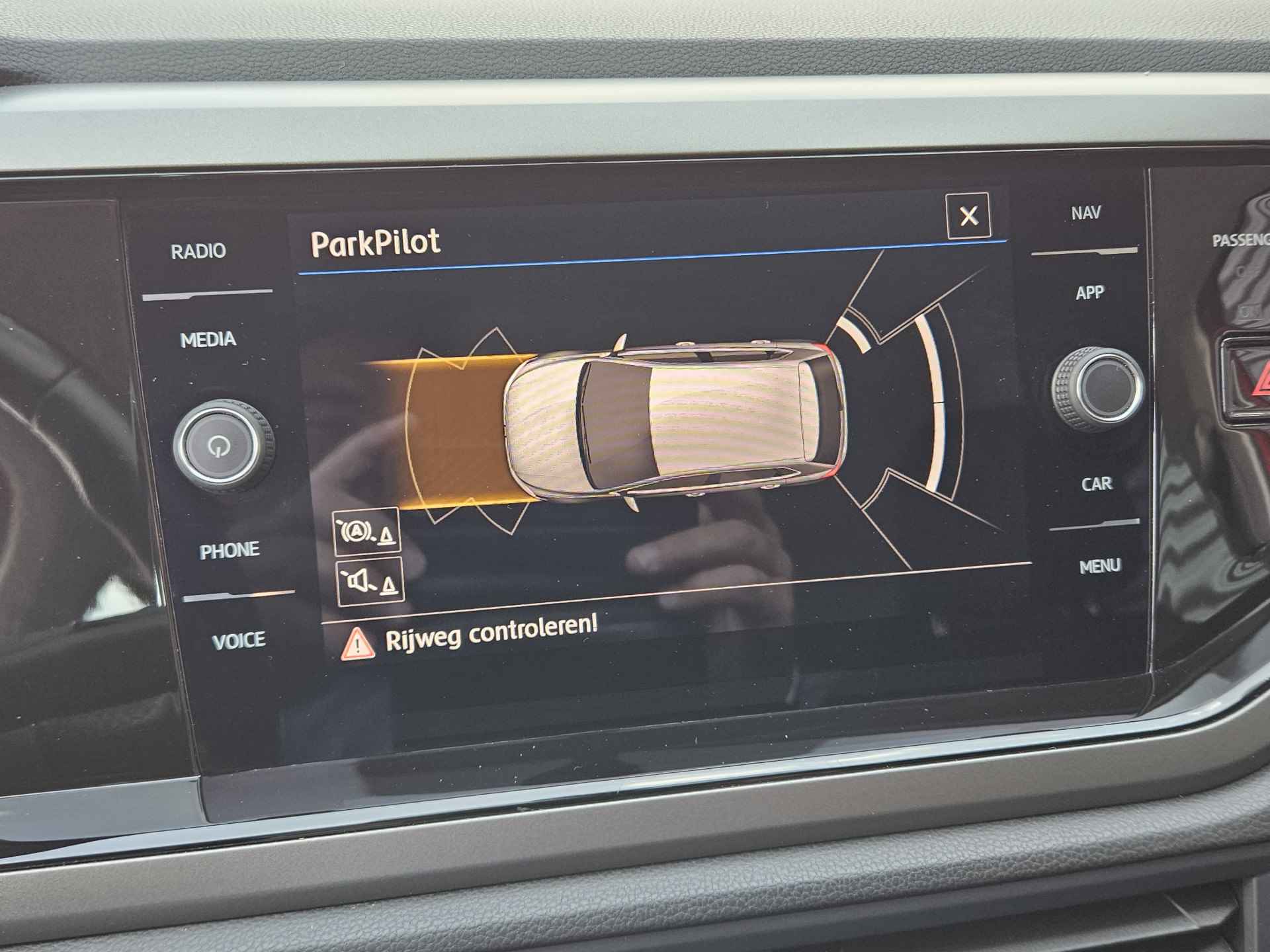 Volkswagen Polo 1.0 MPI Comfortline Business | Navigatie | Climate Control | Apple Carplay en Apple Carplay | - 27/44