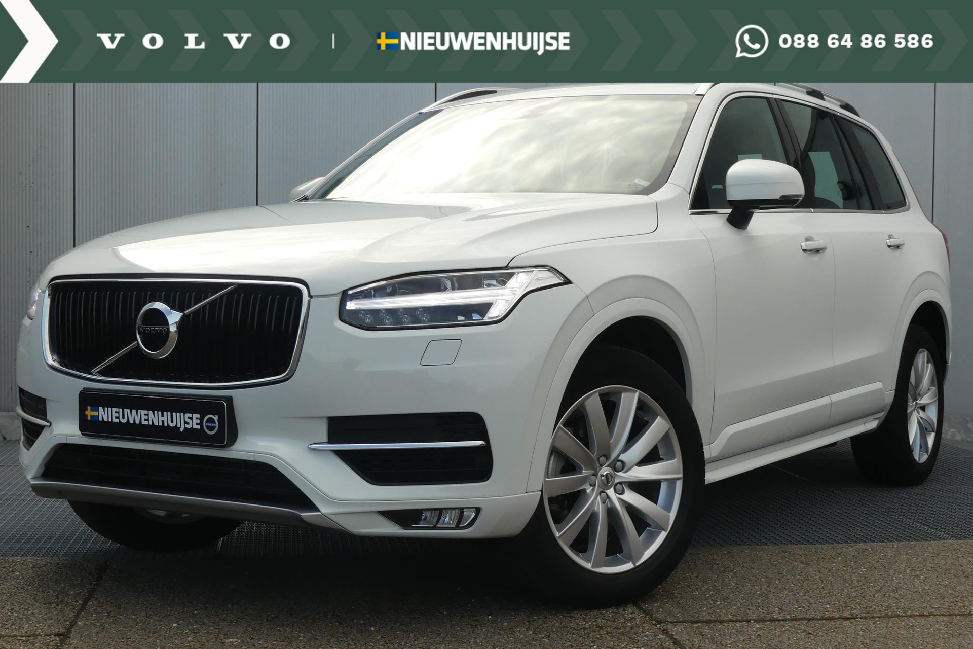 Volvo XC90 T5 AWD Geartronic Momentum | Navigatie | 7-zits | Park Assist | Stoelverwarming Voor + Achter | Trekhaak | Stuurverwarming | Standkachel | Apple Carplay | Volvo On Call