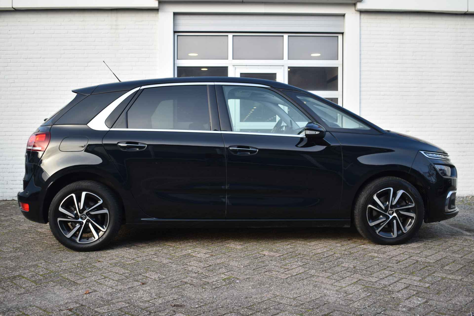 Citroën C4 Picasso THP 165 Shine Airco | Navi | Leder | Panorama dak | Trekhaak | -- - 31/34