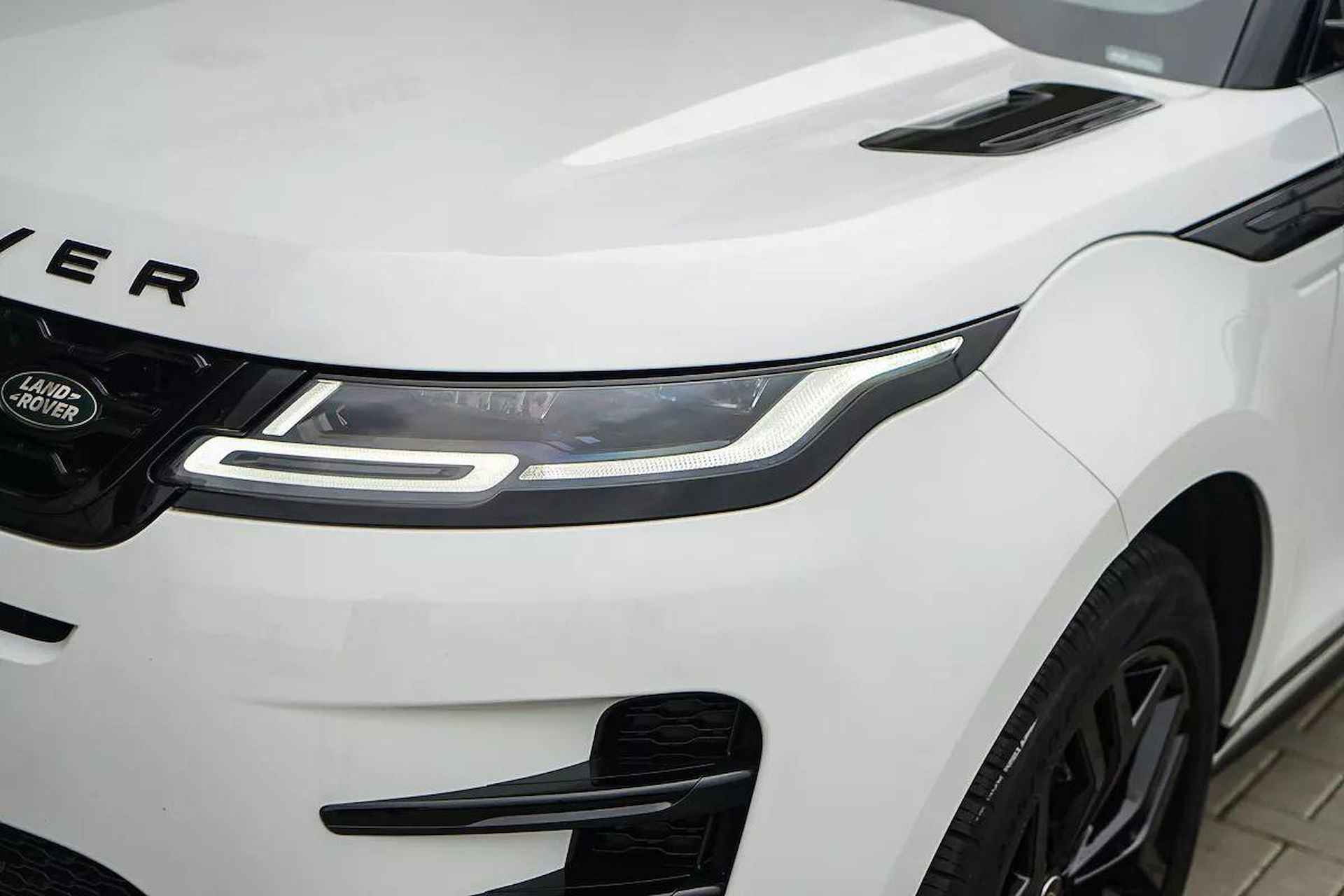 Land Rover Range Rover Evoque 1.5 P300e AWD R-Dynamic SE | Black Pack | Schuifdak | Keyless Entry | - 4/10