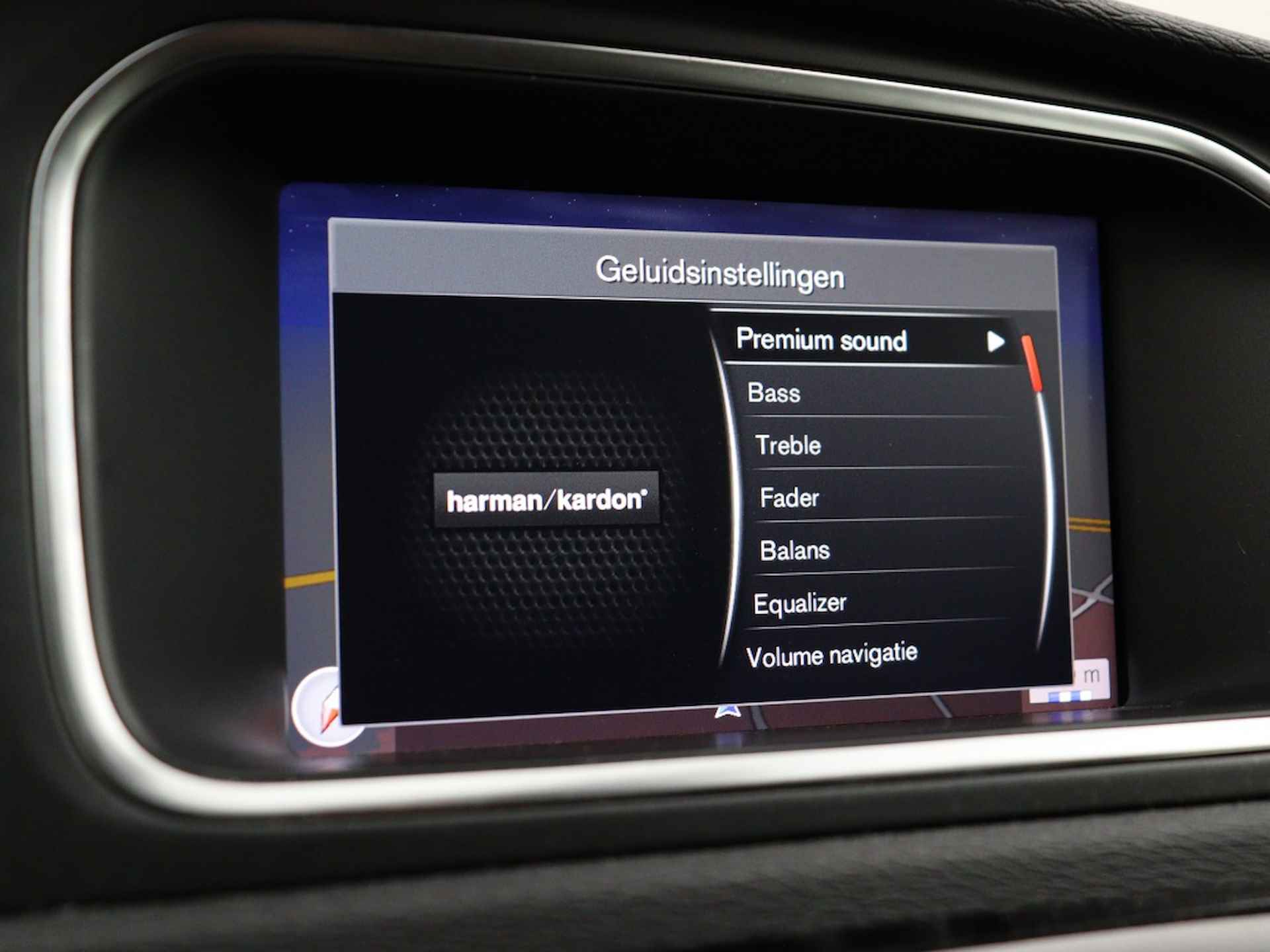 Volvo V40 Cross Country T3 AUT(6) DYNAMIC DAB+ KEYLESS PANORAMADAK CAMERA VOLVO ON CALL - 27/37