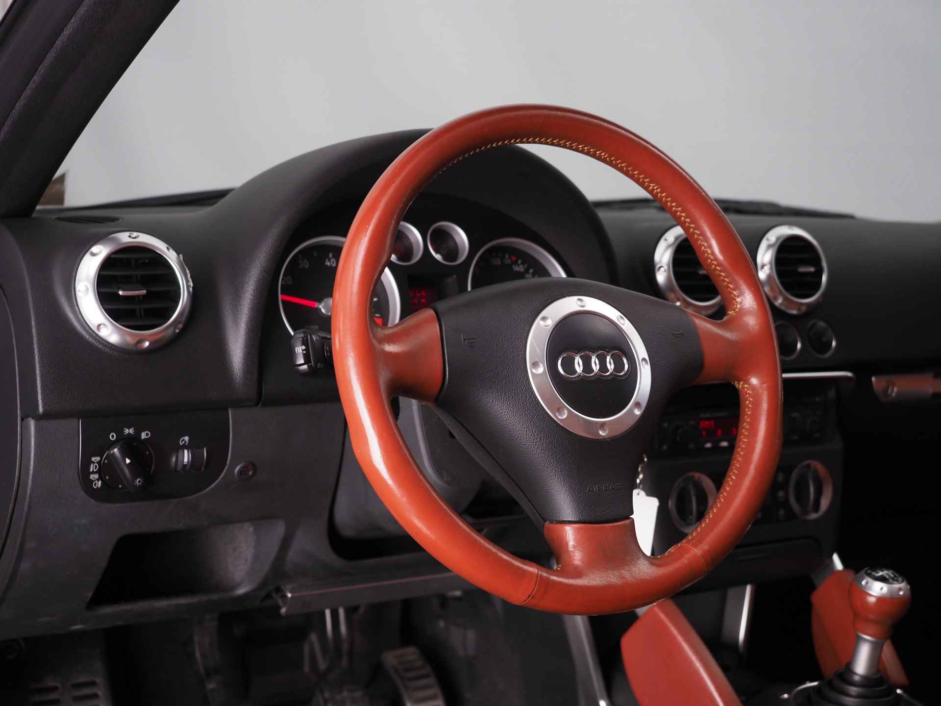 Audi TT Roadster 1.8 5V Turbo quattro Youngtimer - 10/28