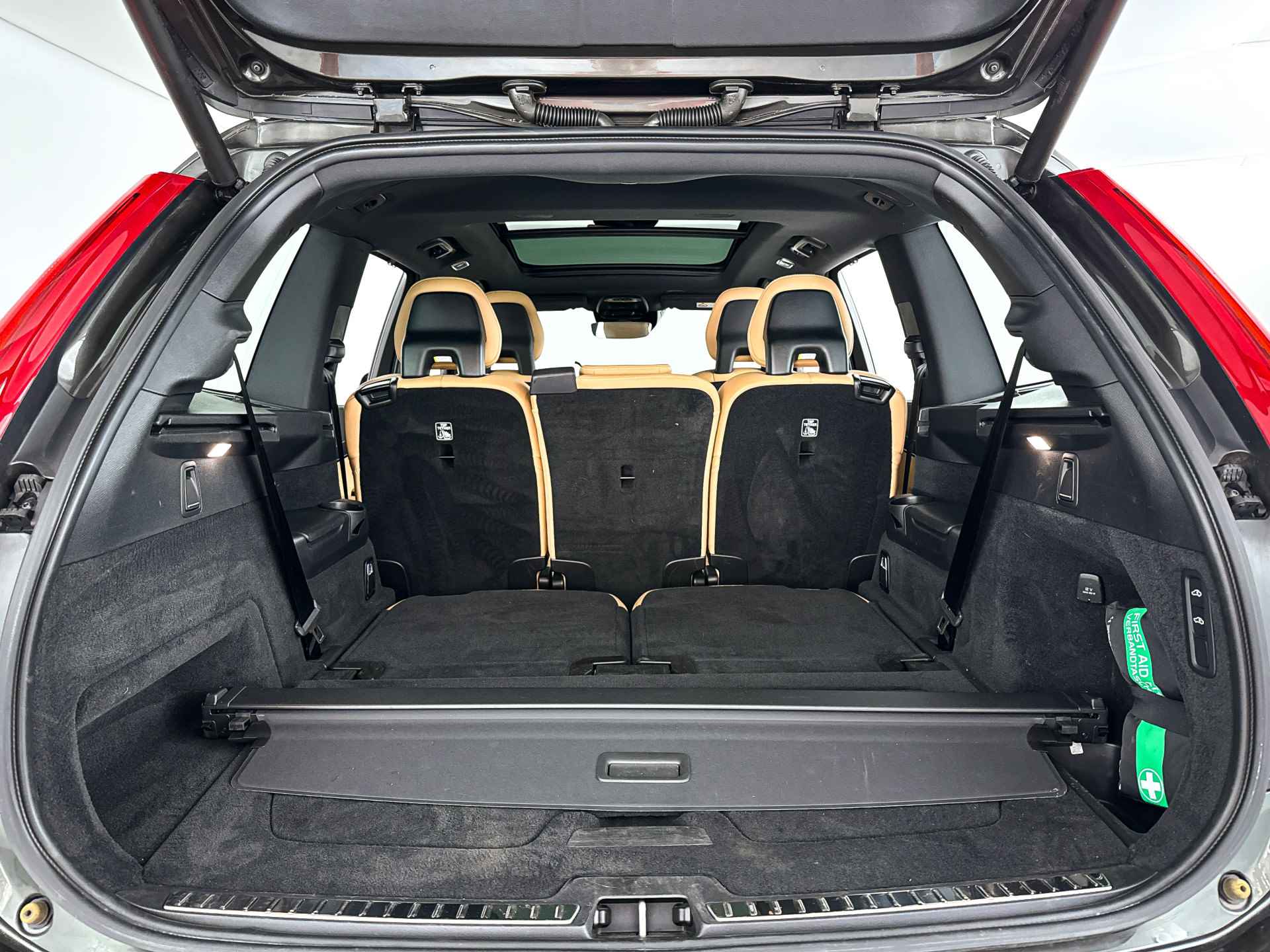 Volvo XC90 B5 Aut. Diesel AWD Inscription Intro Edition | Panoramadak | 360º camera | Harman Kardon | Luchtvering - 16/47