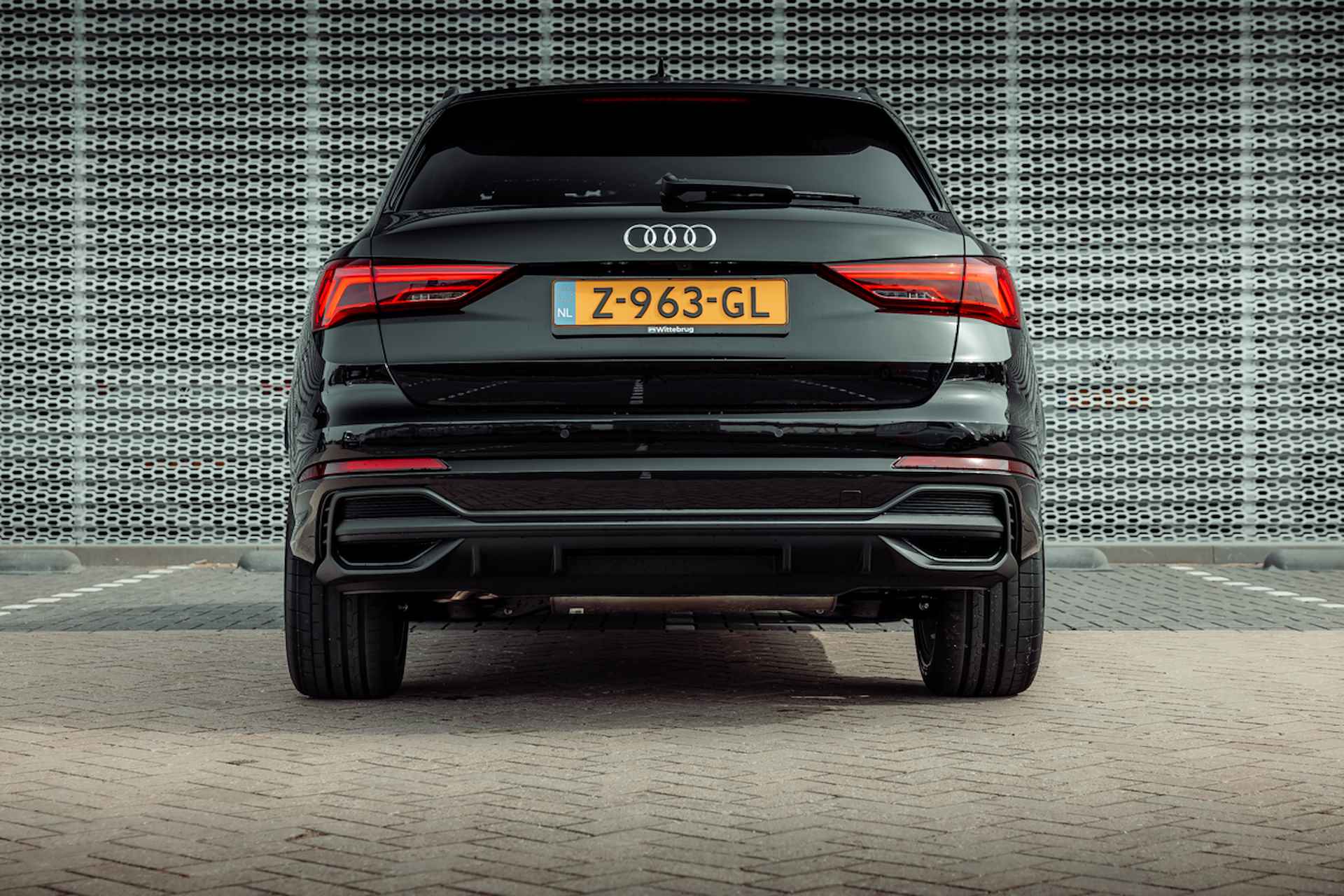 Audi Q3 45 TFSI e 245pk s-tronic S edition | Optiek zwart | Privacy glass | Comfortsleutel | Adaptive cruise control | 19" LM velgen | Stoelverwarming - 7/35