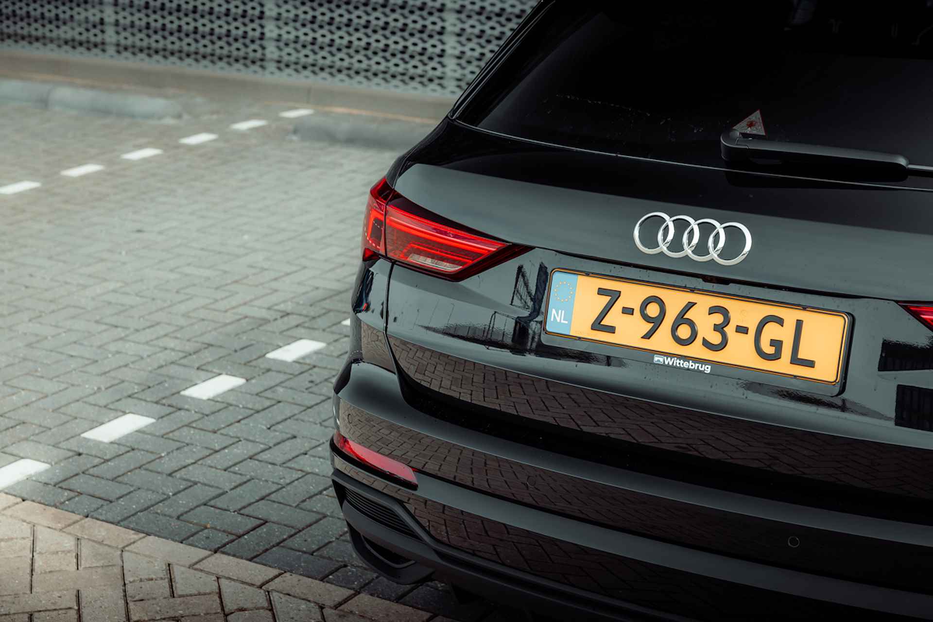 Audi Q3 45 TFSI e 245pk s-tronic S edition | Optiek zwart | Privacy glass | Comfortsleutel | Adaptive cruise control | 19" LM velgen | Stoelverwarming - 13/35