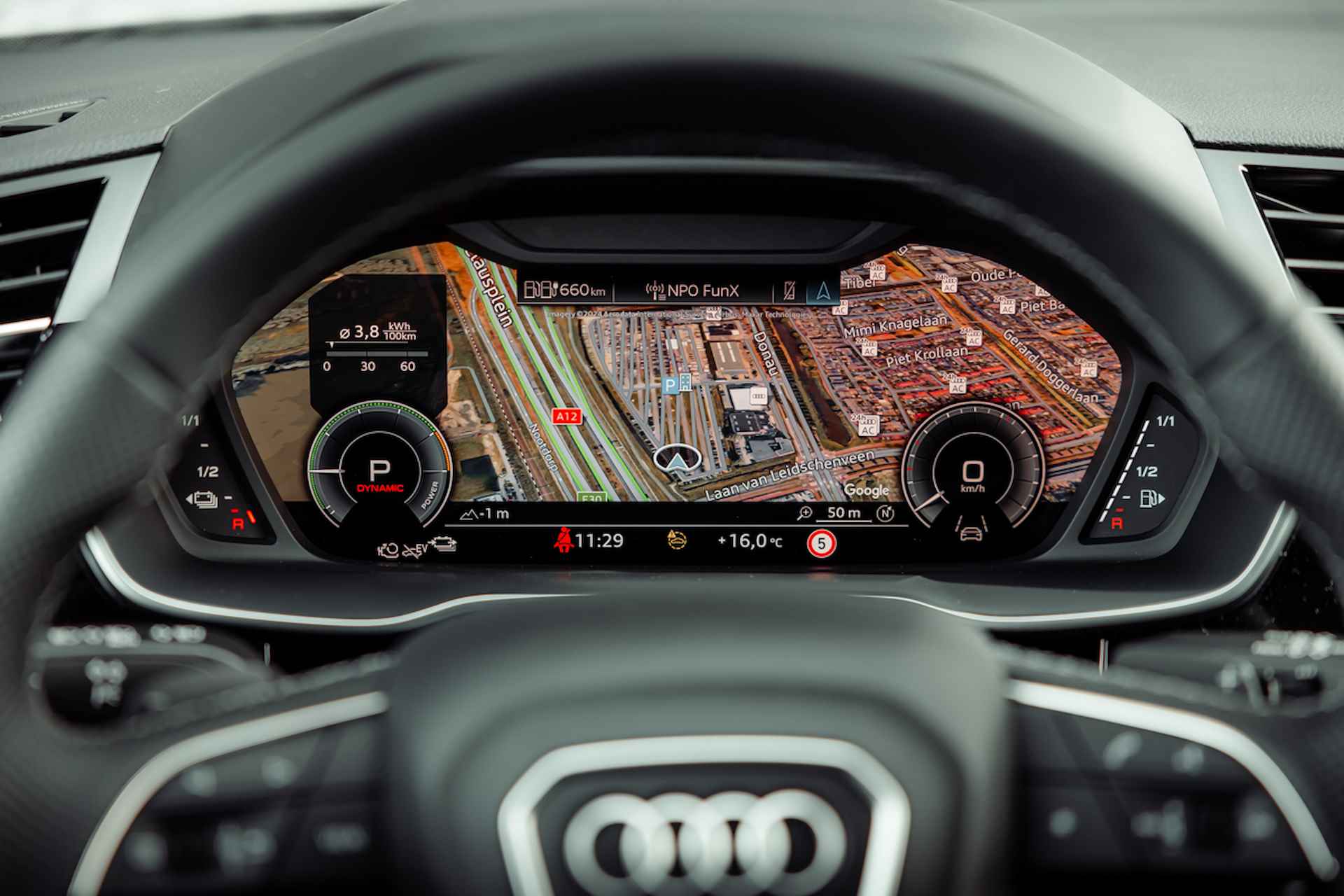 Audi Q3 45 TFSI e 245pk s-tronic S edition | Optiek zwart | Privacy glass | Comfortsleutel | Adaptive cruise control | 19" LM velgen | Stoelverwarming - 26/35