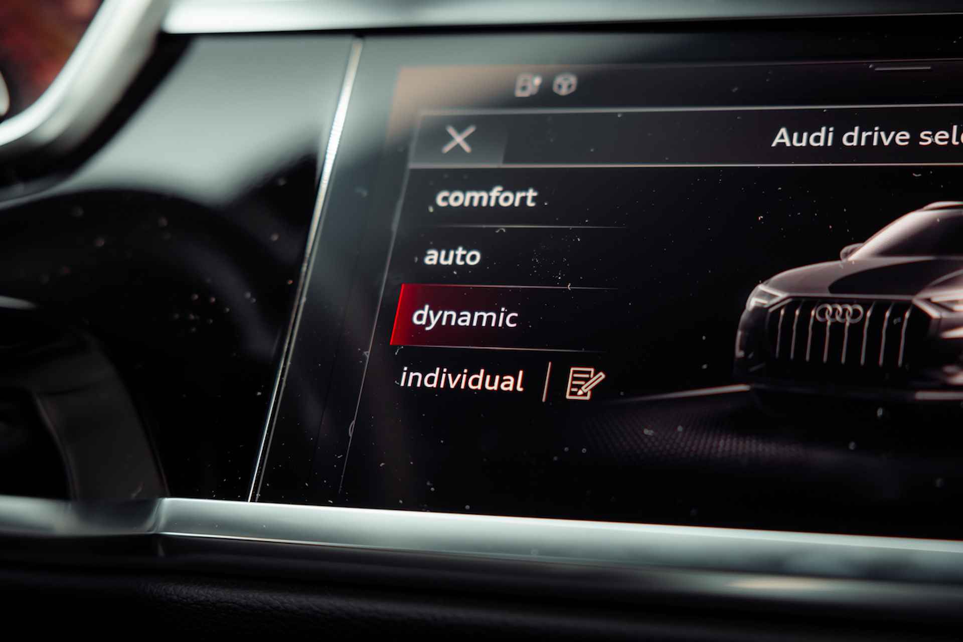 Audi Q3 45 TFSI e 245pk s-tronic S edition | Optiek zwart | Privacy glass | Comfortsleutel | Adaptive cruise control | 19" LM velgen | Stoelverwarming - 35/35