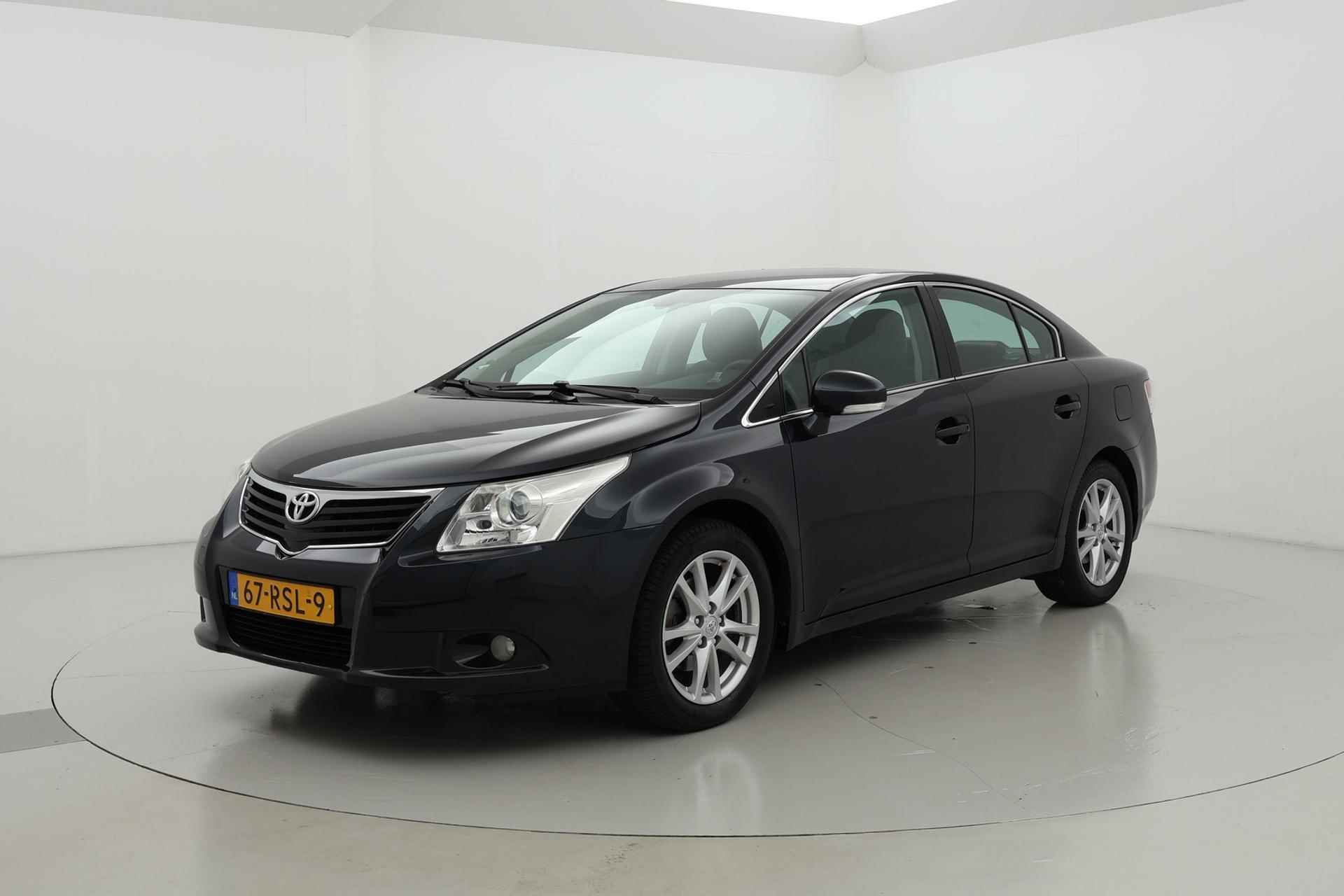 Toyota Avensis 1.8 VVTi Business | Automaat | Trekhaak | Leder