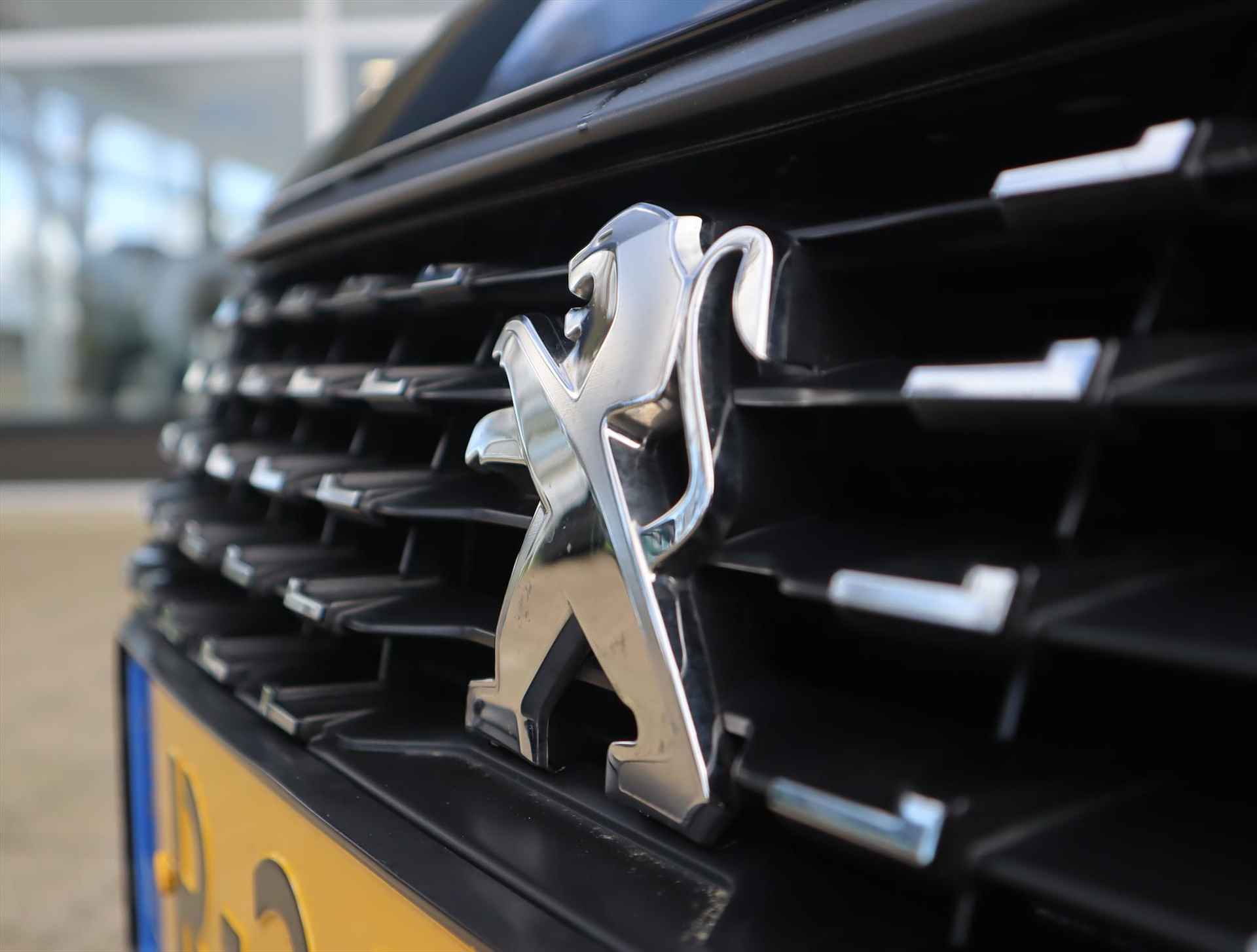Peugeot 208 Allure Pack PureTech 100pk EAT8 automaat, Rijklaarprijs, Navigatie Camera Adaptieve cruise control - 21/60