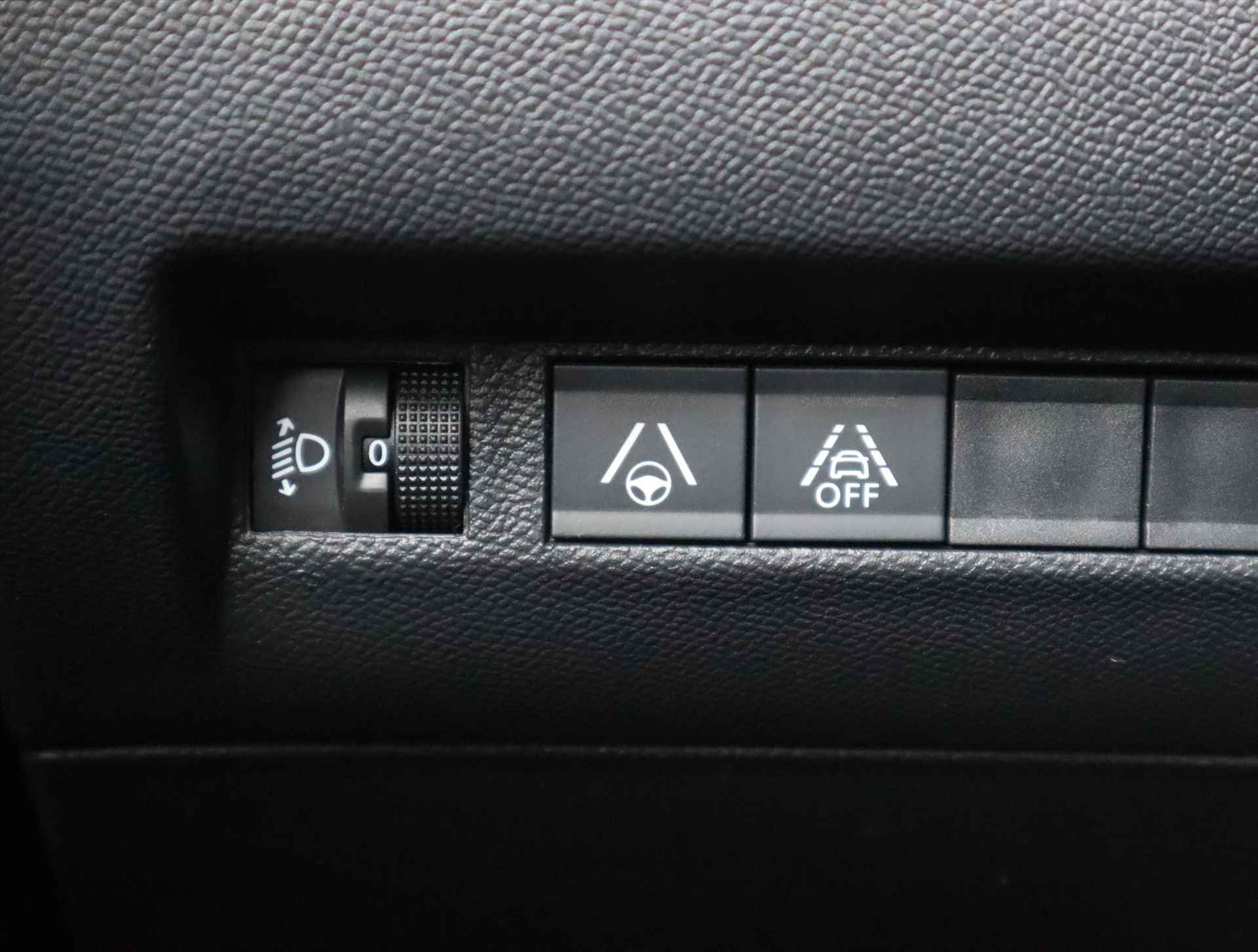 Peugeot 208 Allure Pack PureTech 100pk EAT8 automaat, Rijklaarprijs, Navigatie Camera Adaptieve cruise control - 30/60