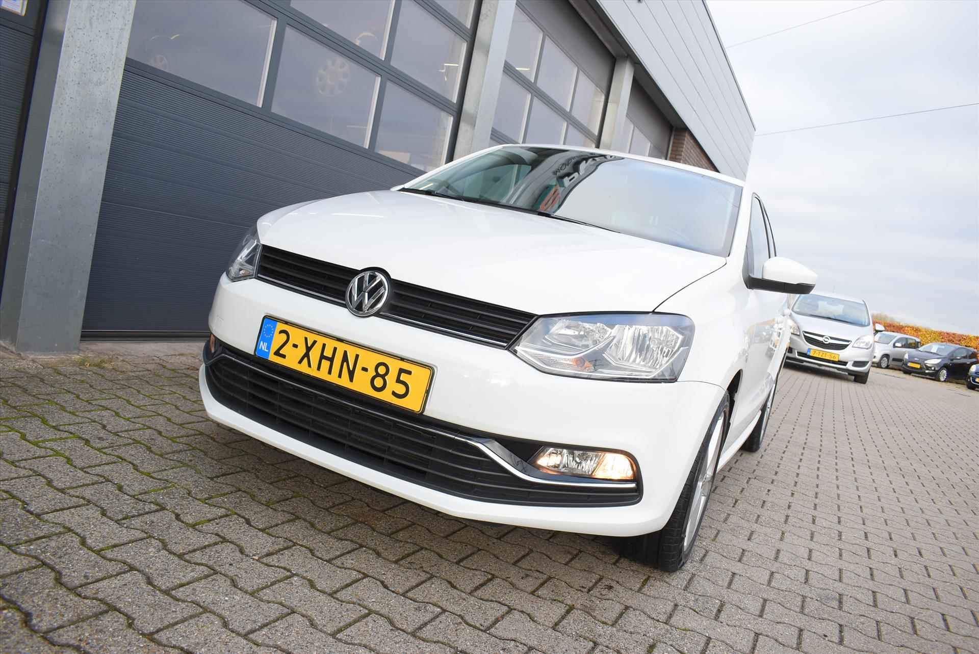 VOLKSWAGEN Polo 1.2 TSI 90pk 7-DSG Highline - 16/30