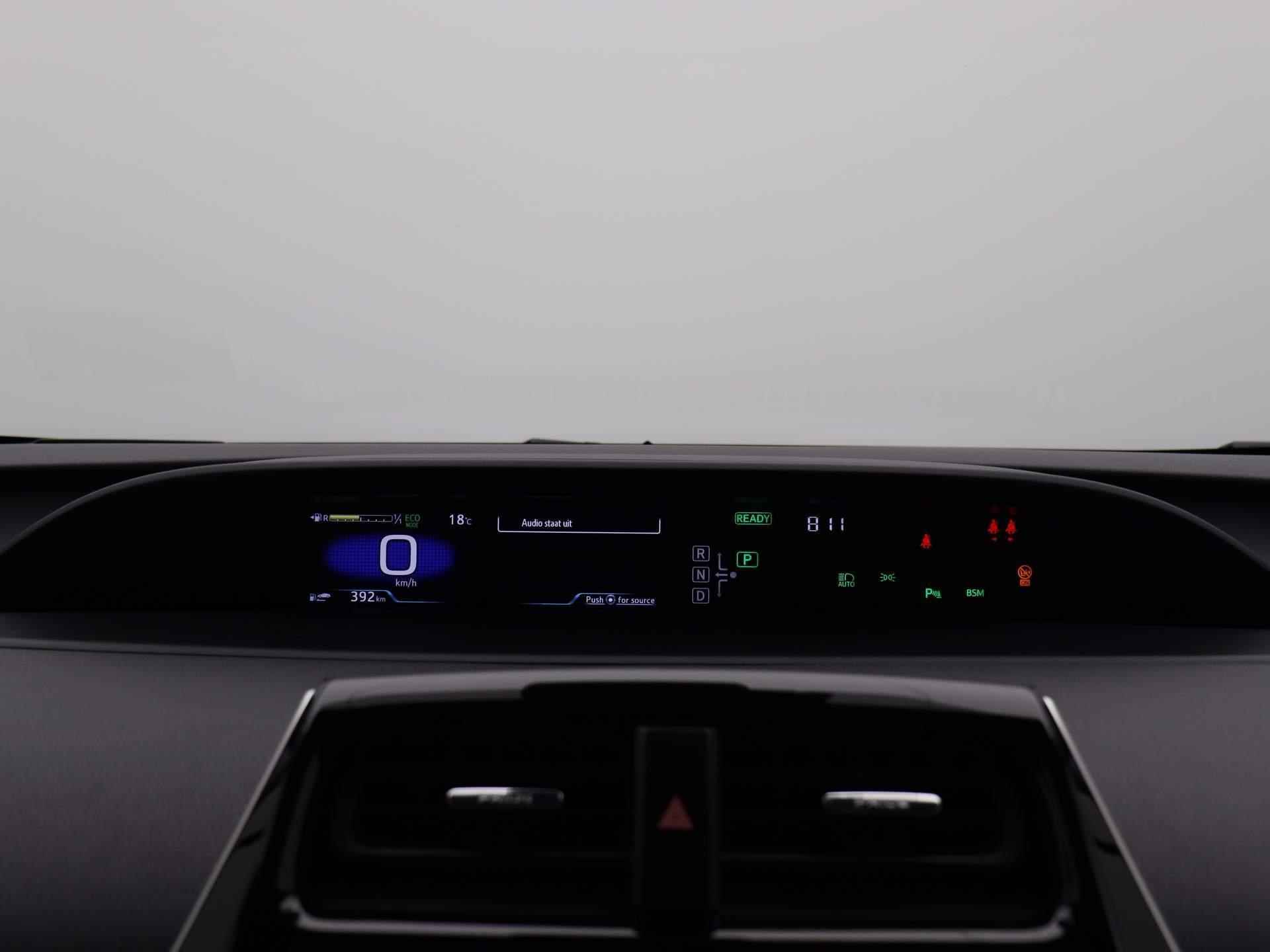 Toyota Prius 1.8 Plug-in Business Plus | JBL Audio | Camera | Head Up | Navigatie | - 8/40