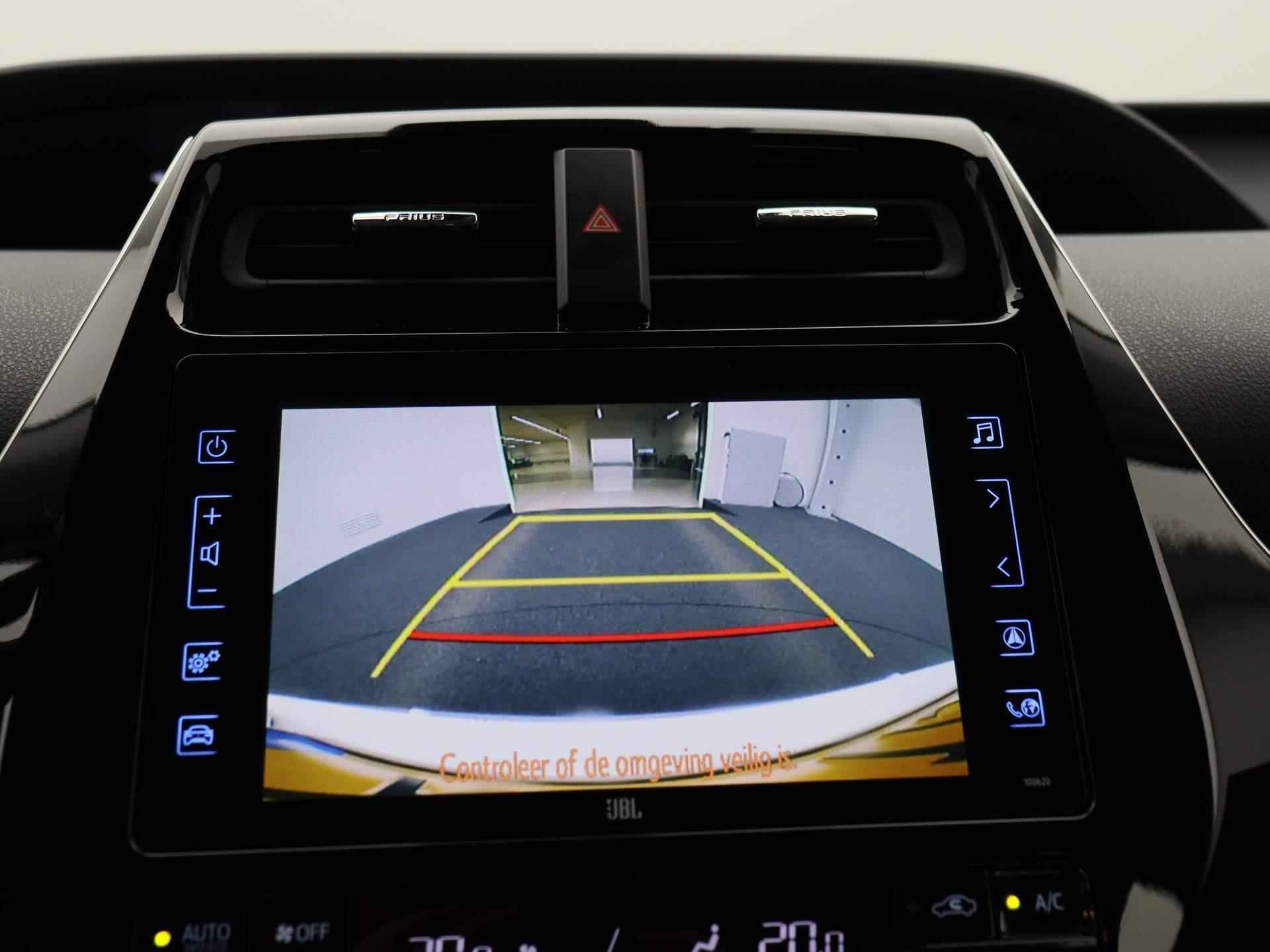Toyota Prius 1.8 Plug-in Business Plus | JBL Audio | Camera | Head Up | Navigatie | - 20/40
