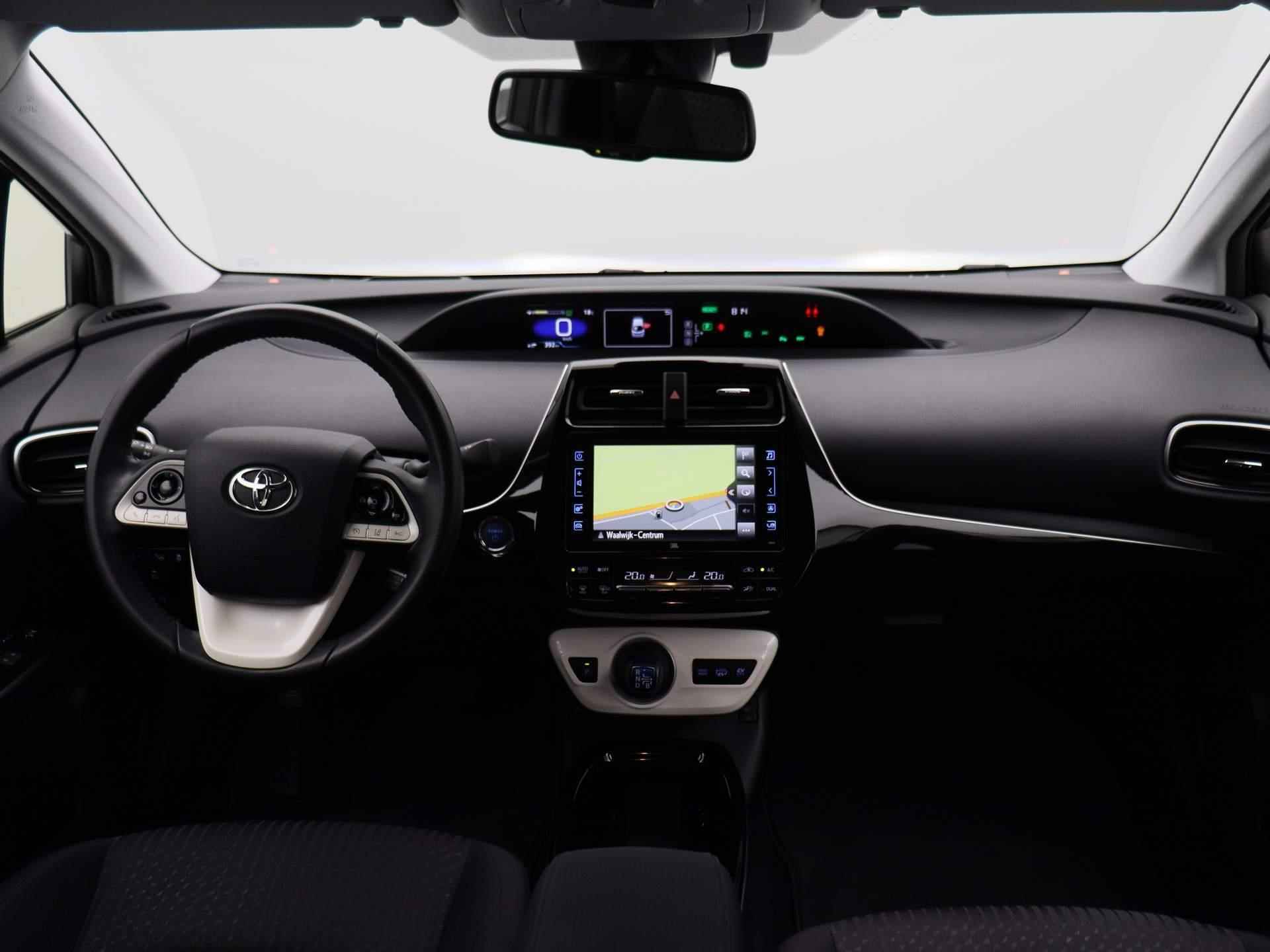 Toyota Prius 1.8 Plug-in Business Plus | JBL Audio | Camera | Head Up | Navigatie | - 34/40