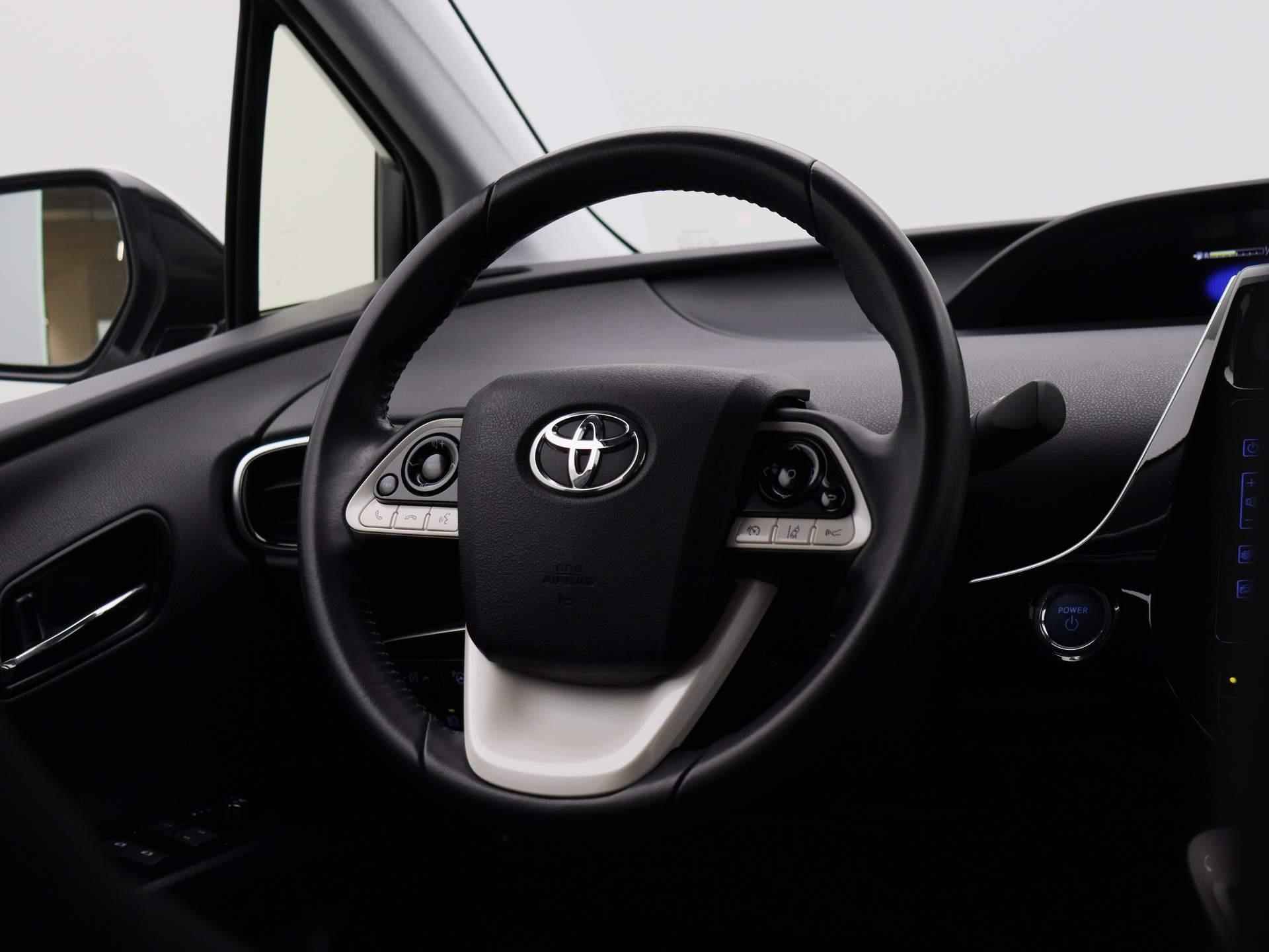 Toyota Prius 1.8 Plug-in Business Plus | JBL Audio | Camera | Head Up | Navigatie | - 35/40