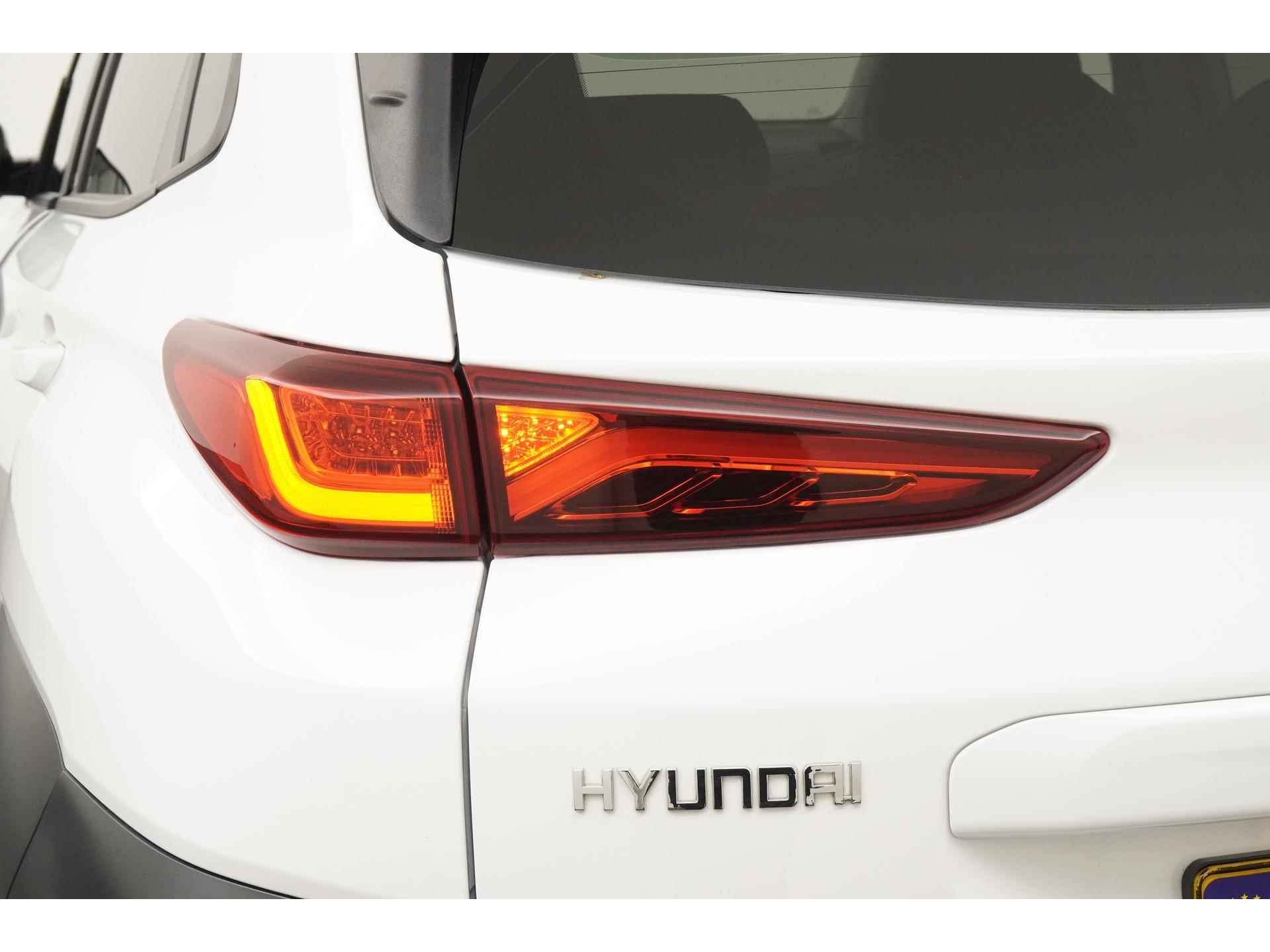 Hyundai KONA EV Style 64 kWh | Schuifdak | Zondag Open! - 21/43