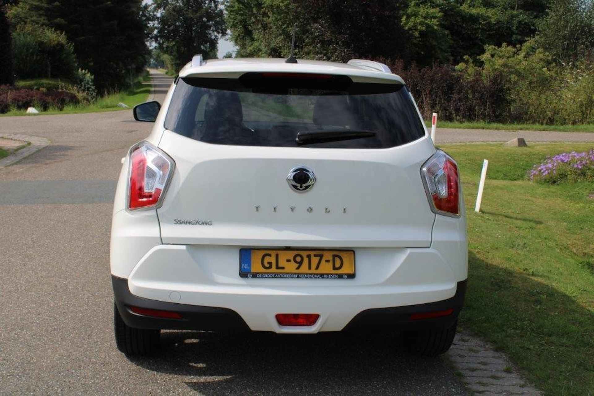 SSANGYONG Tivoli 1.6 128pk Sapphire ECC/Cruise/Leer/Navi/Camera/Stoelverw - 25/35