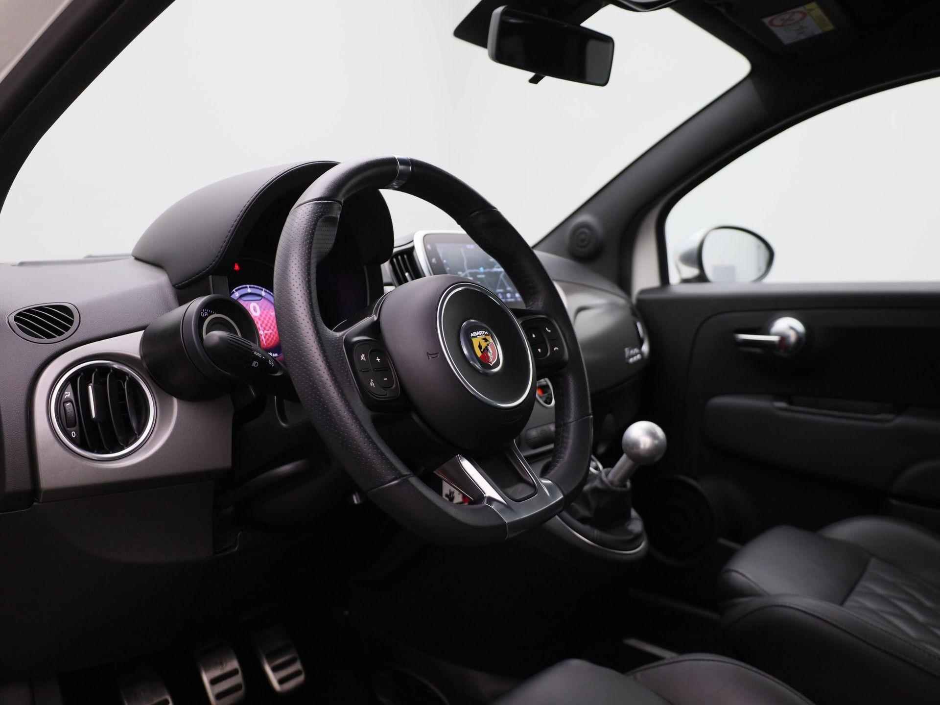 Abarth 500 1.4 T-Jet Abarth Turismo | 595 Turismo | Lederen Sport Bekleding | Apple Carplay | 17 Inch Licht Metalen Velgen | Sportuitlaat | ParkeerSensoren | - 29/39