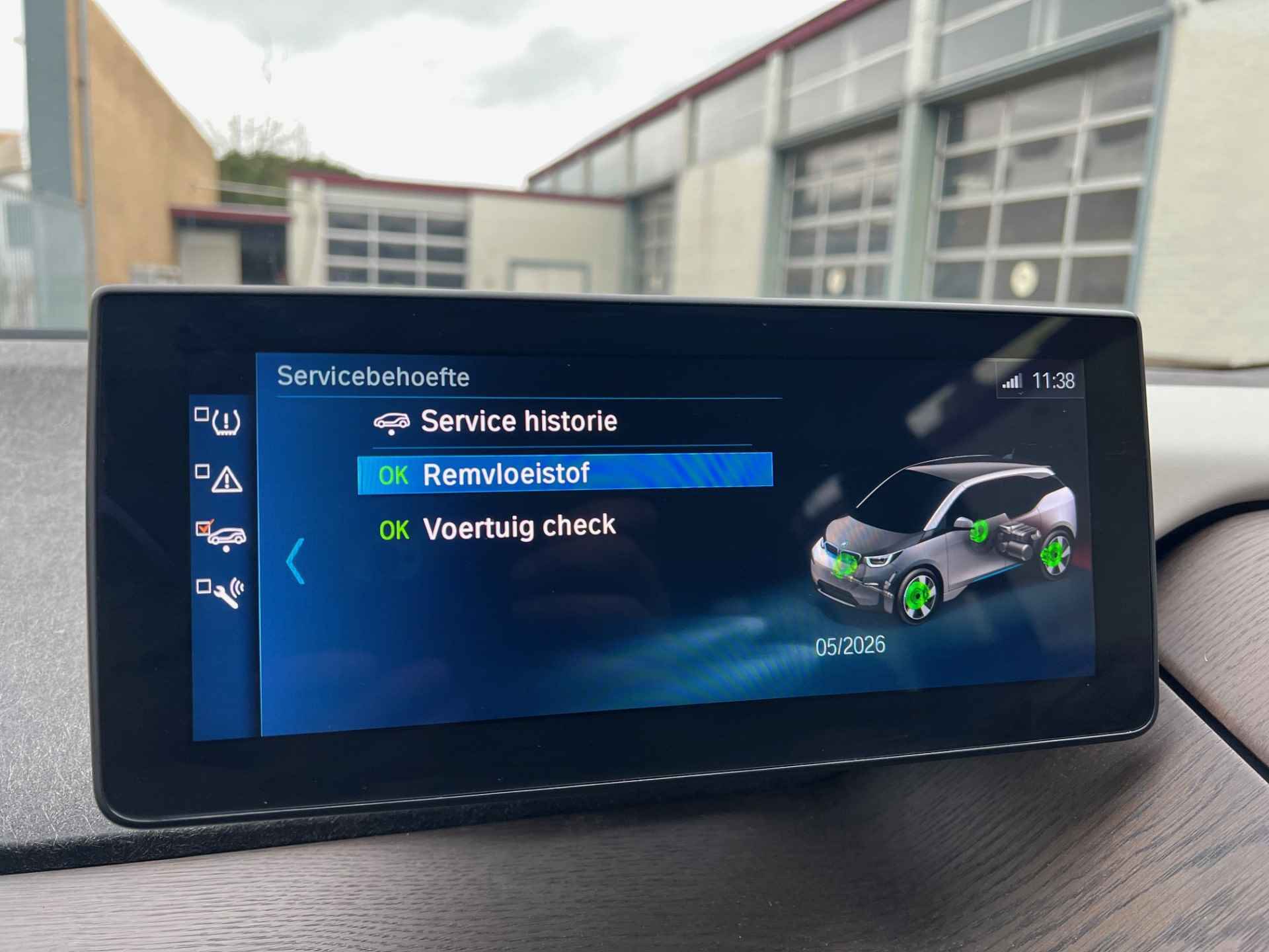 BMW i3 S 184pk Lodge 120Ah 42 kWh/S-dak/H-Kardon/Carplay/Camera/3-fase/20" - 36/41