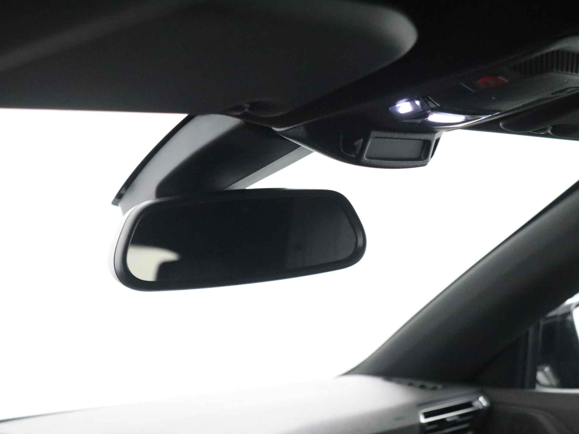 Peugeot 508 1.6 HYbrid Allure Pack Business | Navigatie | Achteruitrijcamera | Parkeersensoren | Stoelverwarming | - 26/39