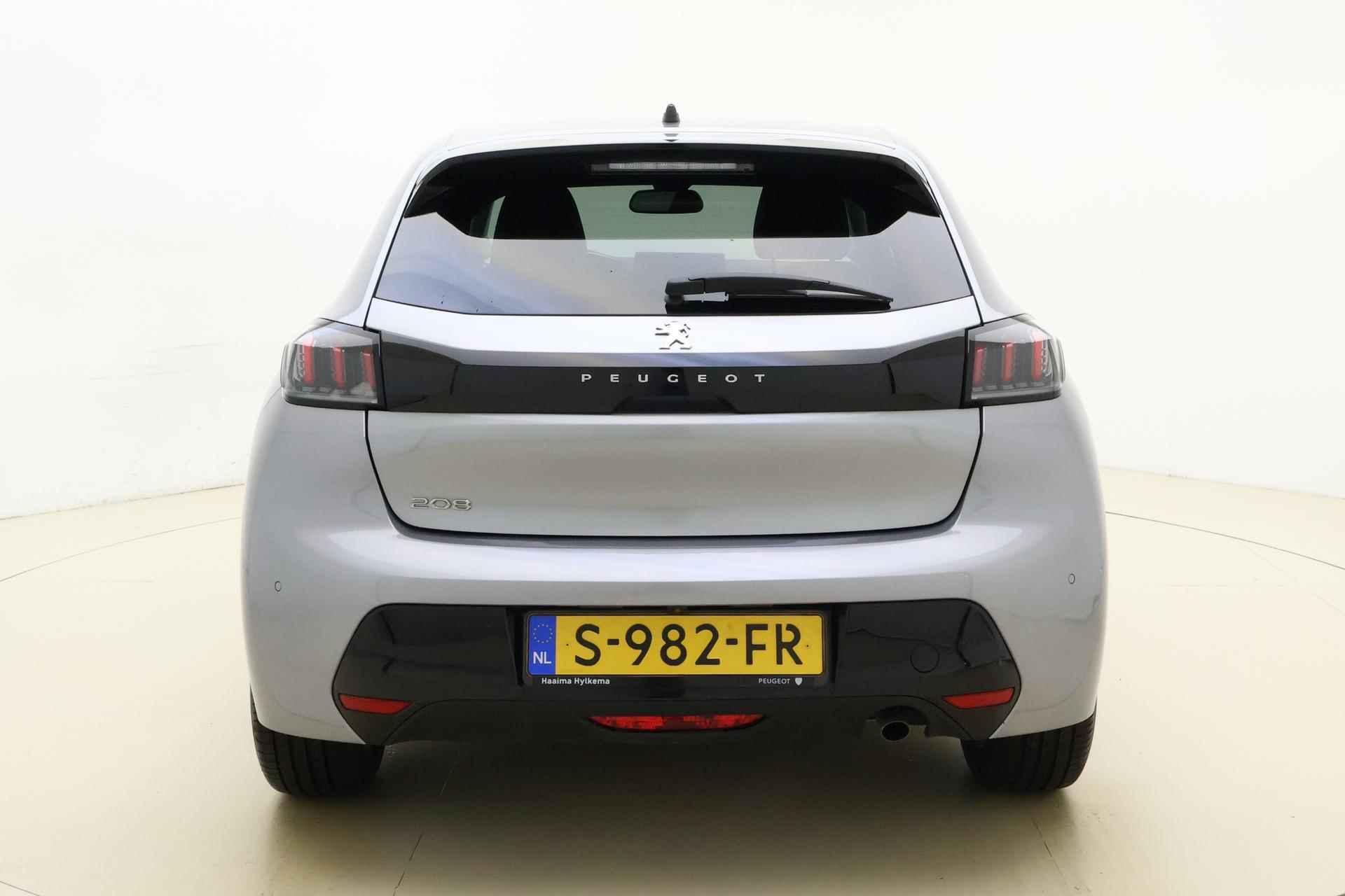 Peugeot 208 1.2 PureTech Allure Pack 100 PK | Handgeschakeld | Cruise Control | Stoelverwarming | Parkeersensor | Navigatie | 1e eigenaar | Licht metalen velgen - 12/34