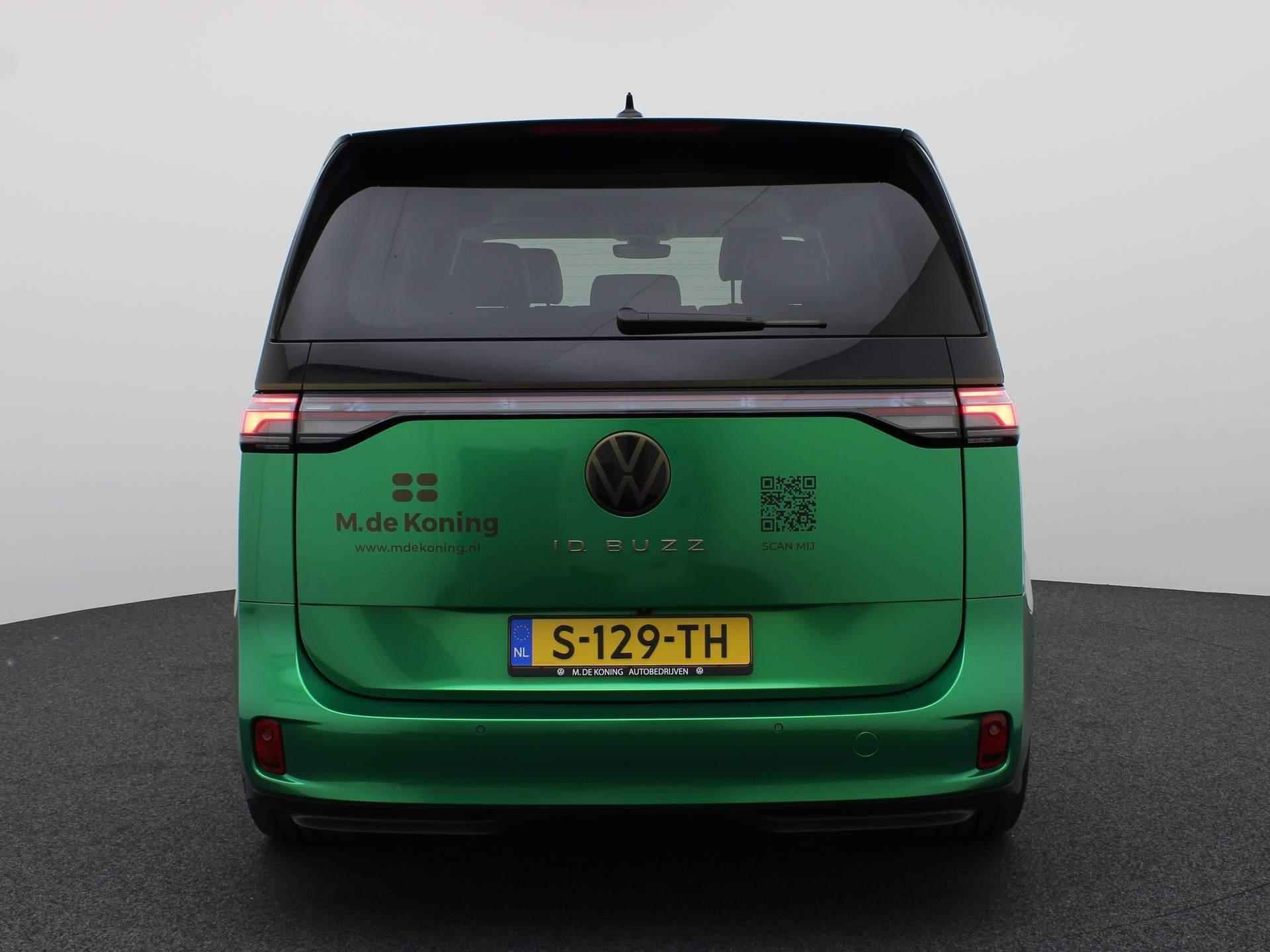 Volkswagen ID. Buzz 1st Max 77kWh / 204pk RWD · Area View · Bronze Velgen 21" · Elektrische schuifdeuren - 4/63
